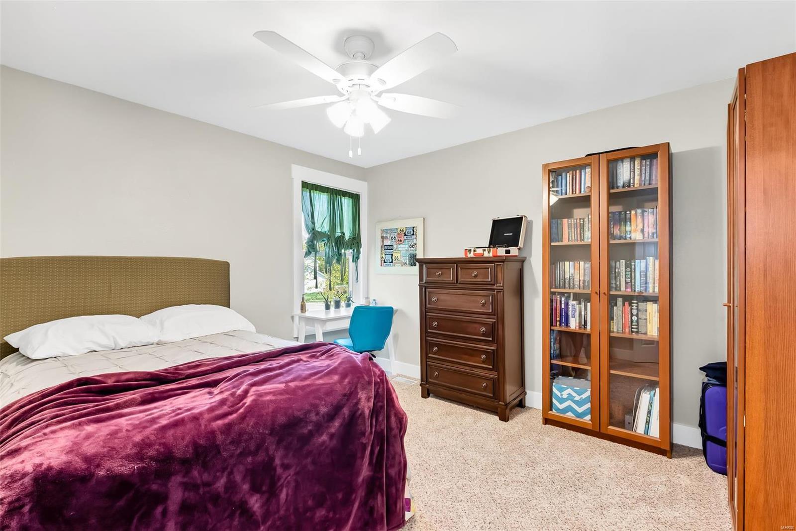 Twin Chimneys - Residential