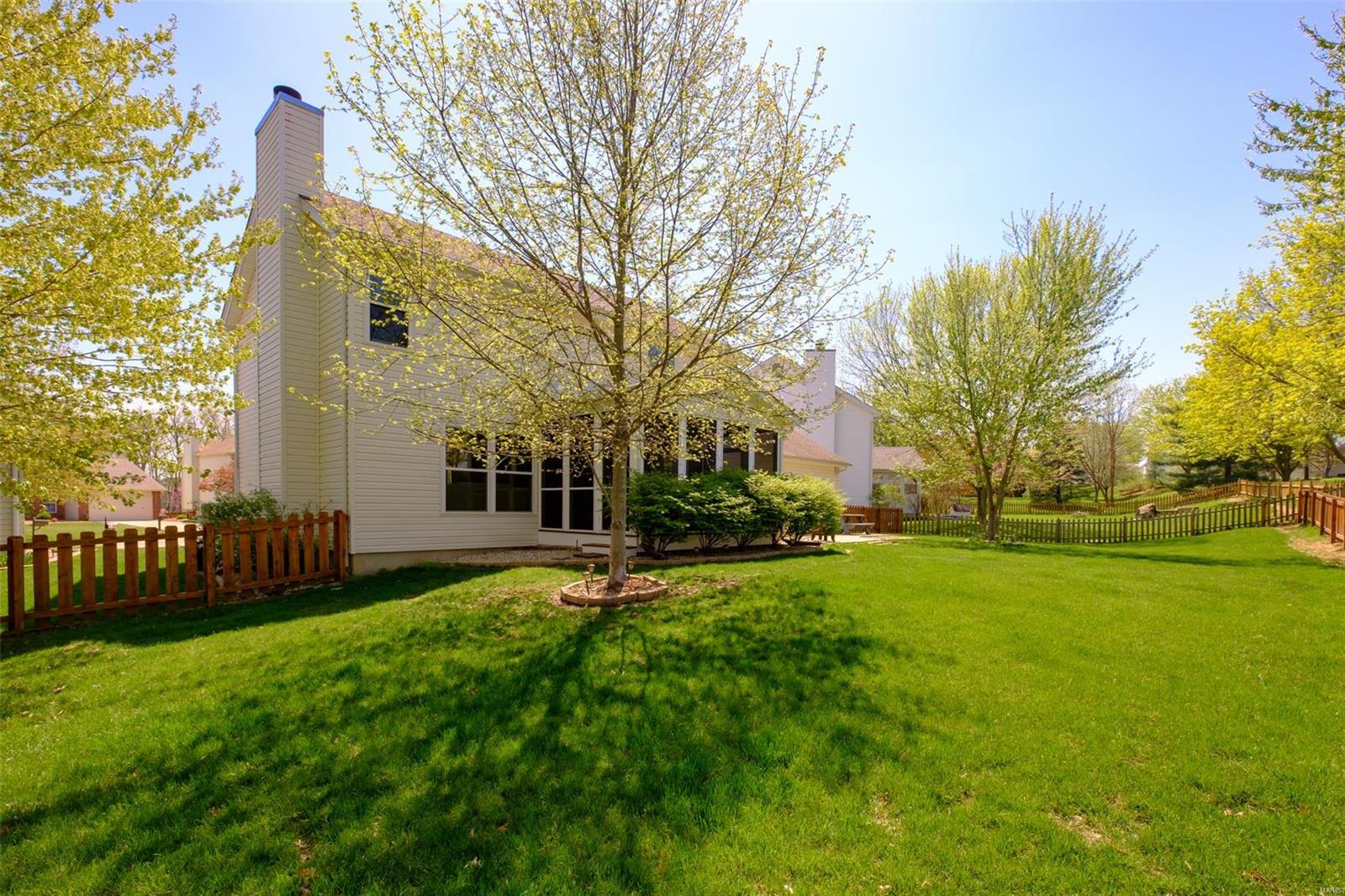 Twin Chimneys - Residential