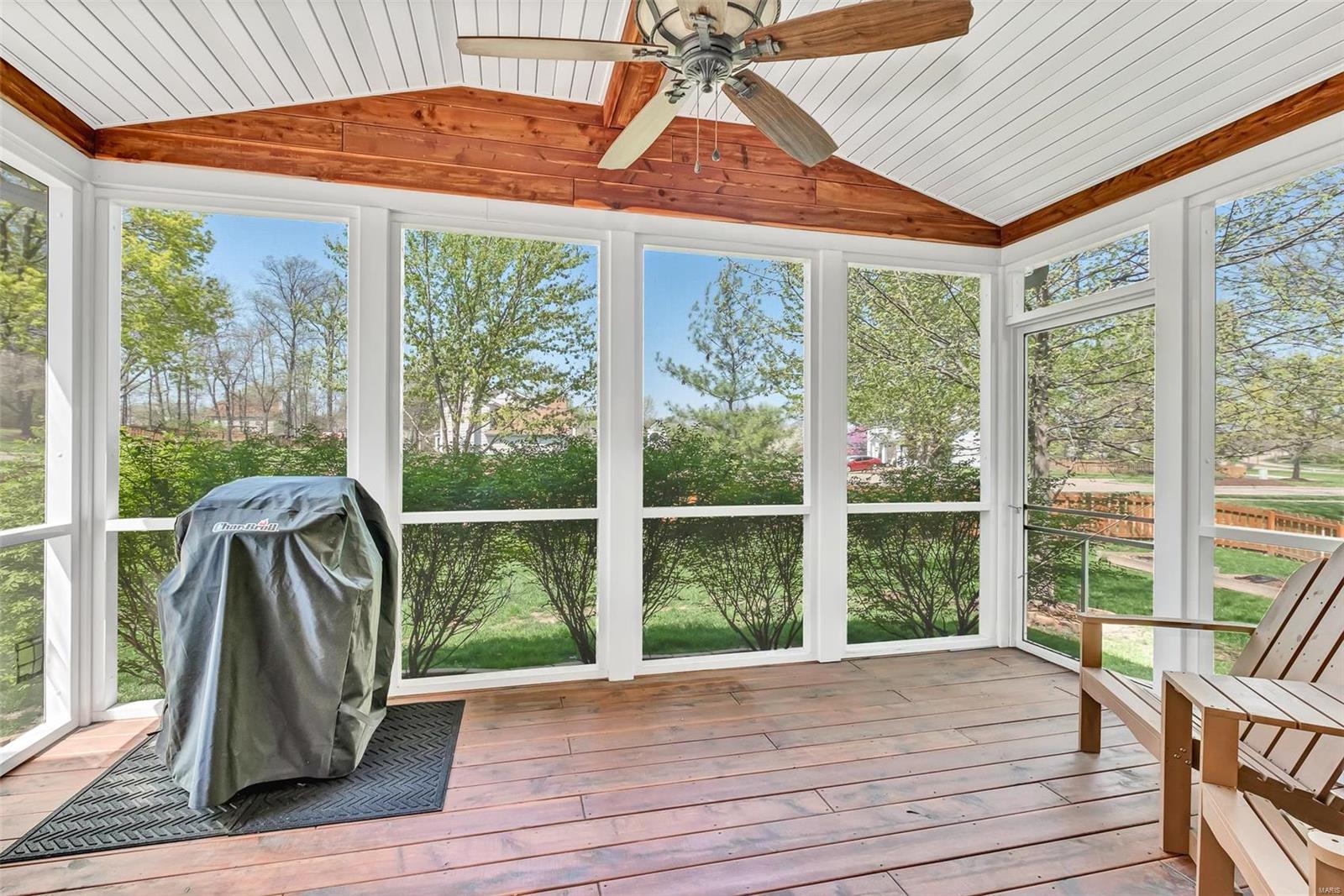 Twin Chimneys - Residential