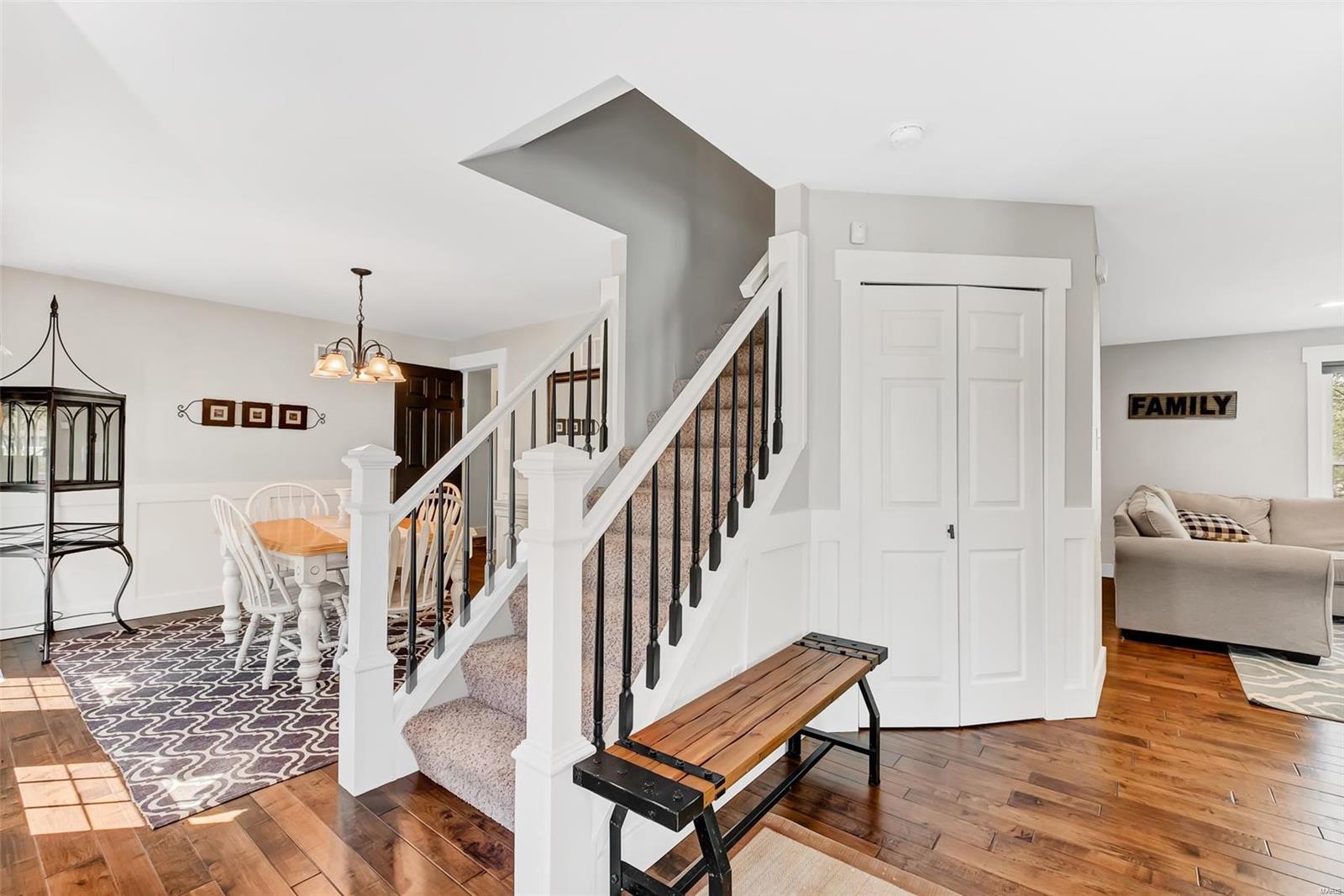 Twin Chimneys - Residential