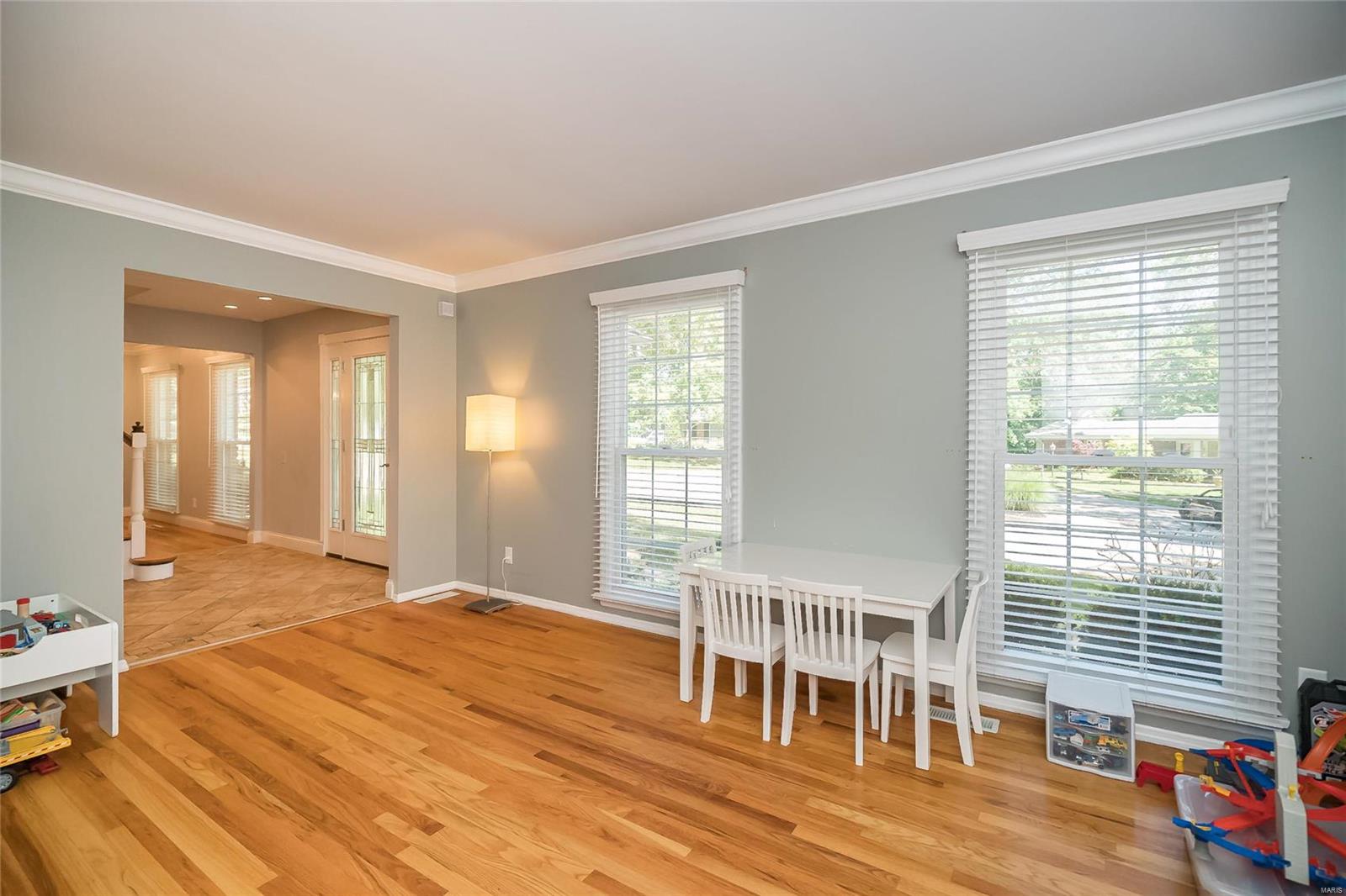 Westbury Manor 6 - Residential