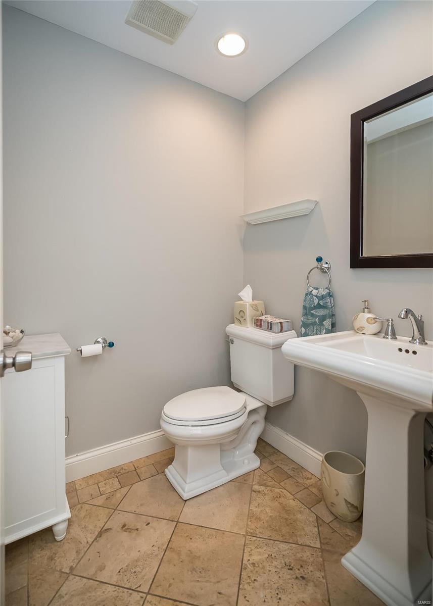 Westbury Manor 6 - Residential