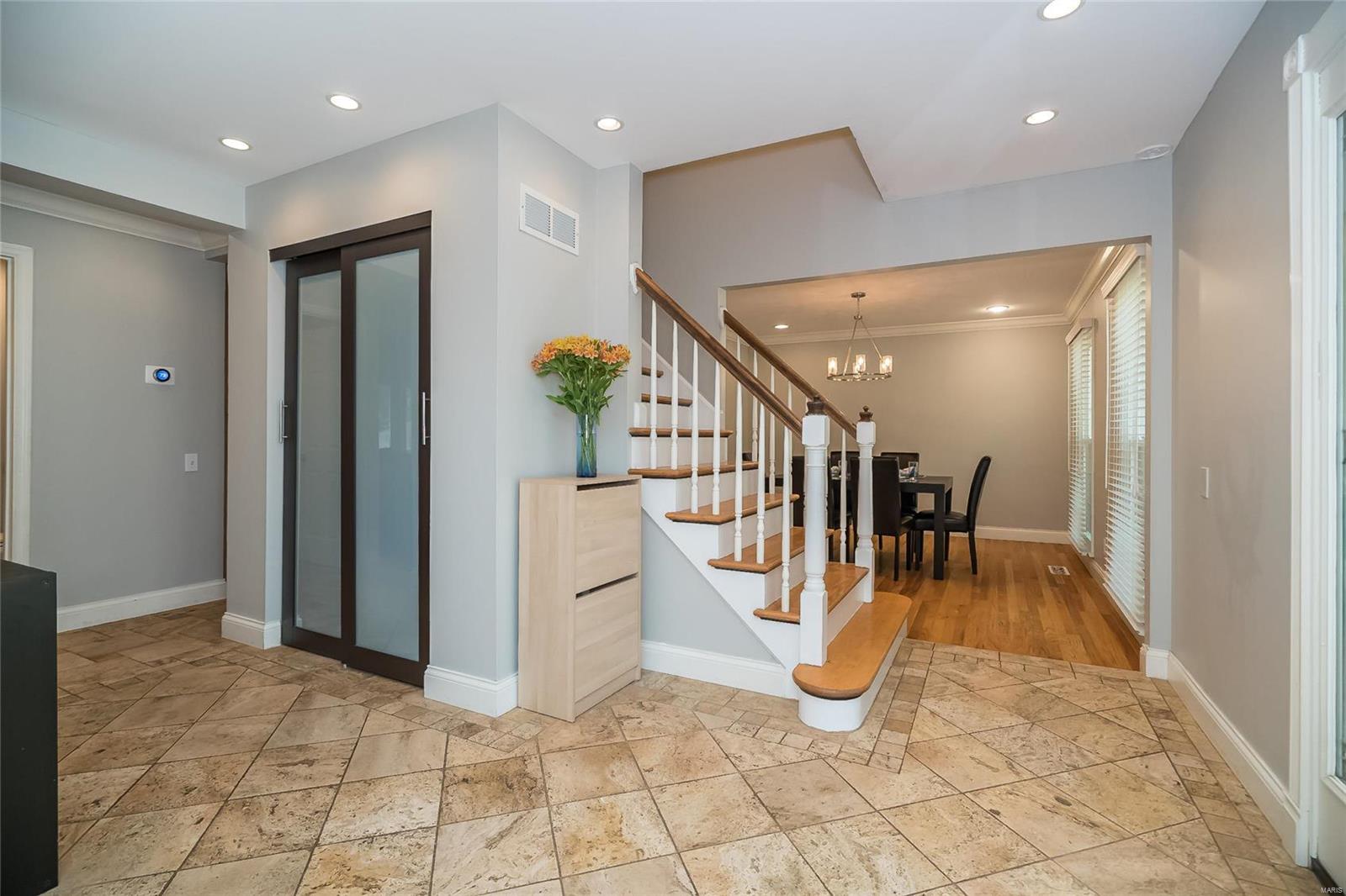 Westbury Manor 6 - Residential