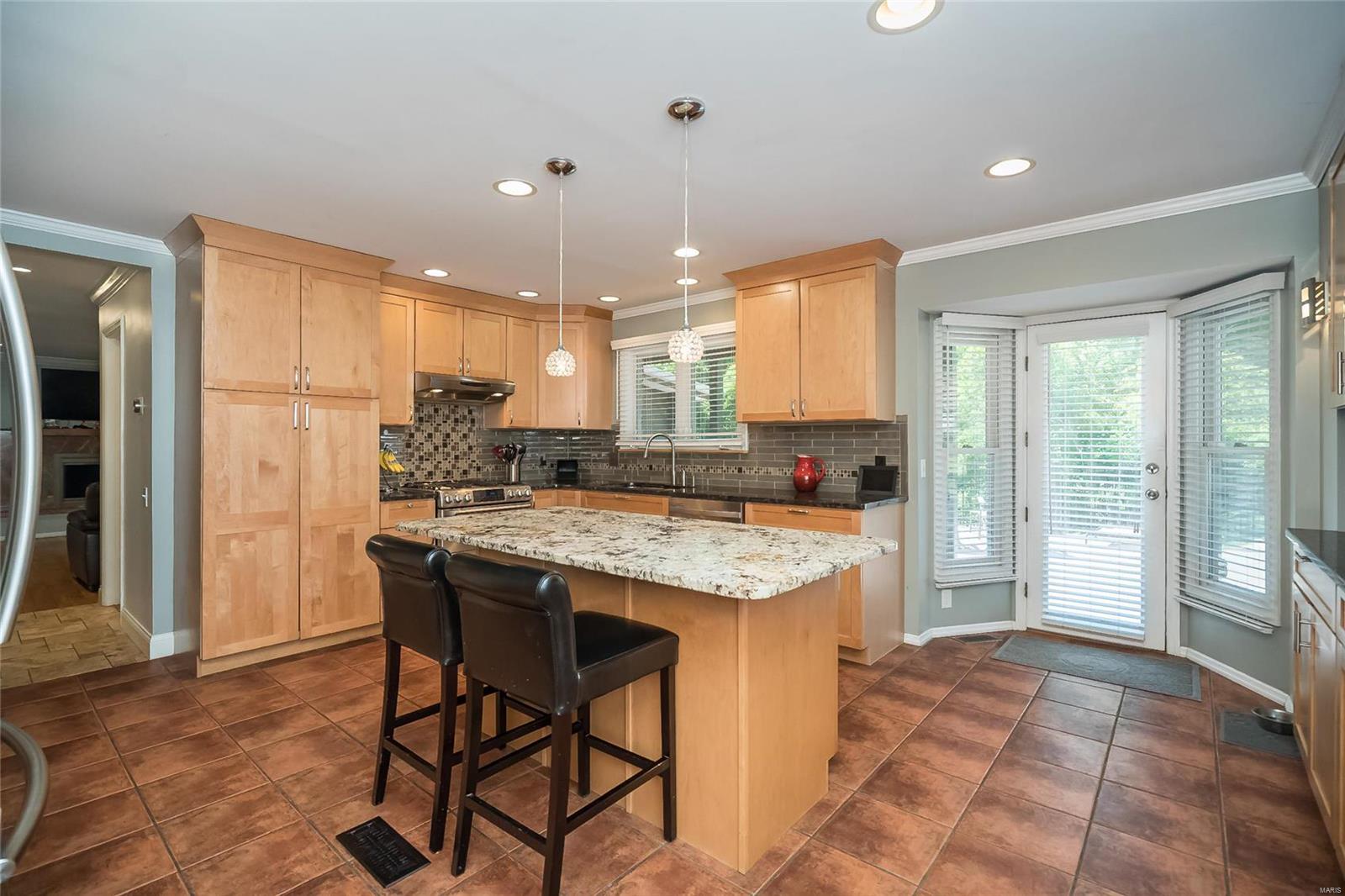 Westbury Manor 6 - Residential