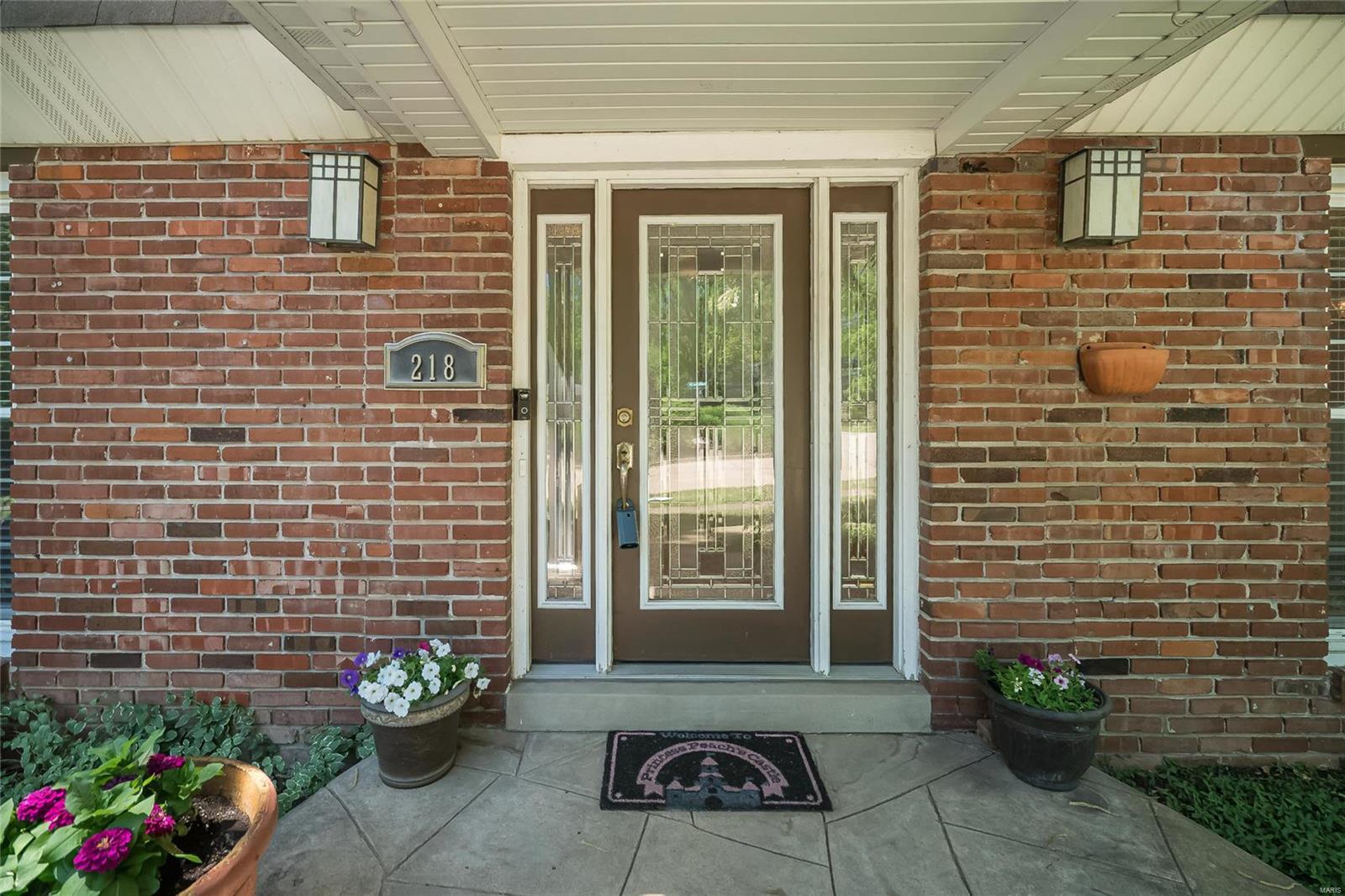 Westbury Manor 6 - Residential