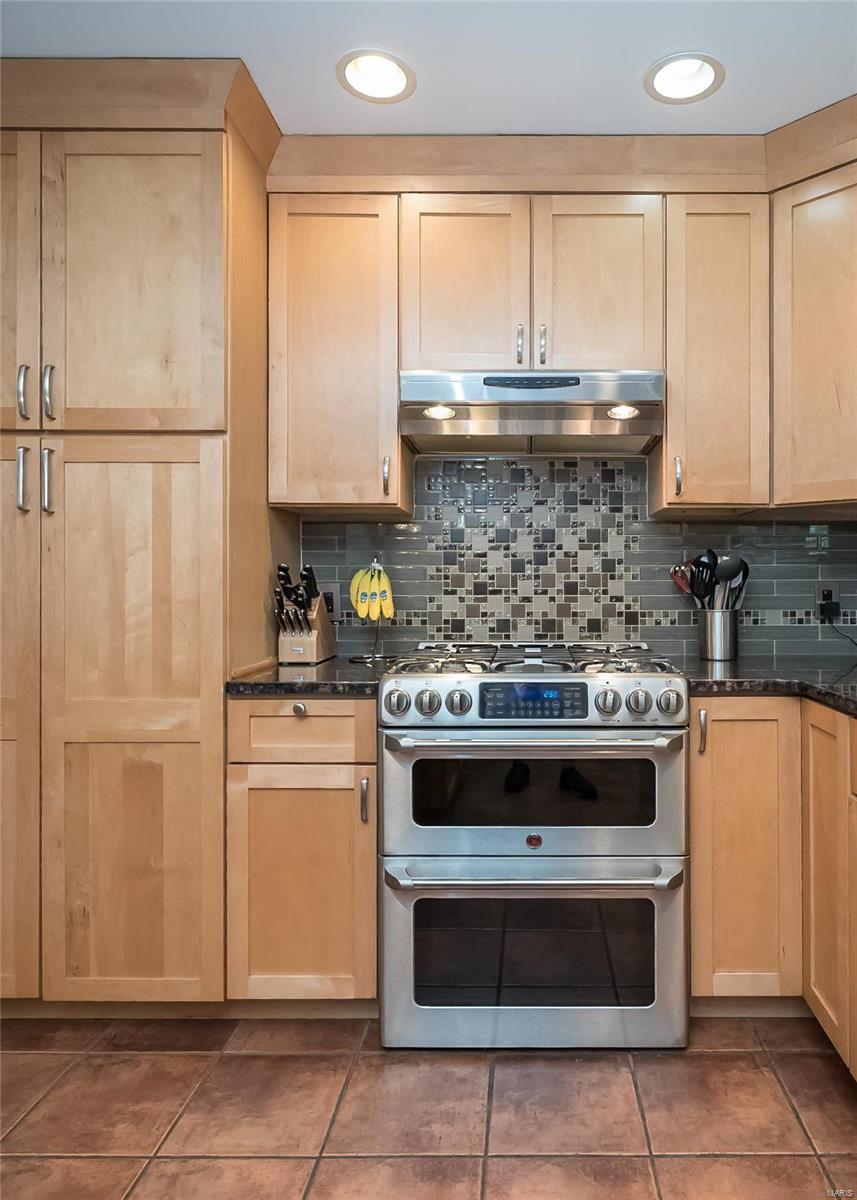 Westbury Manor 6 - Residential