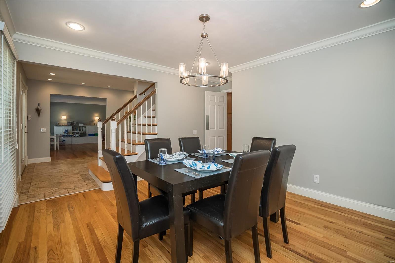 Westbury Manor 6 - Residential