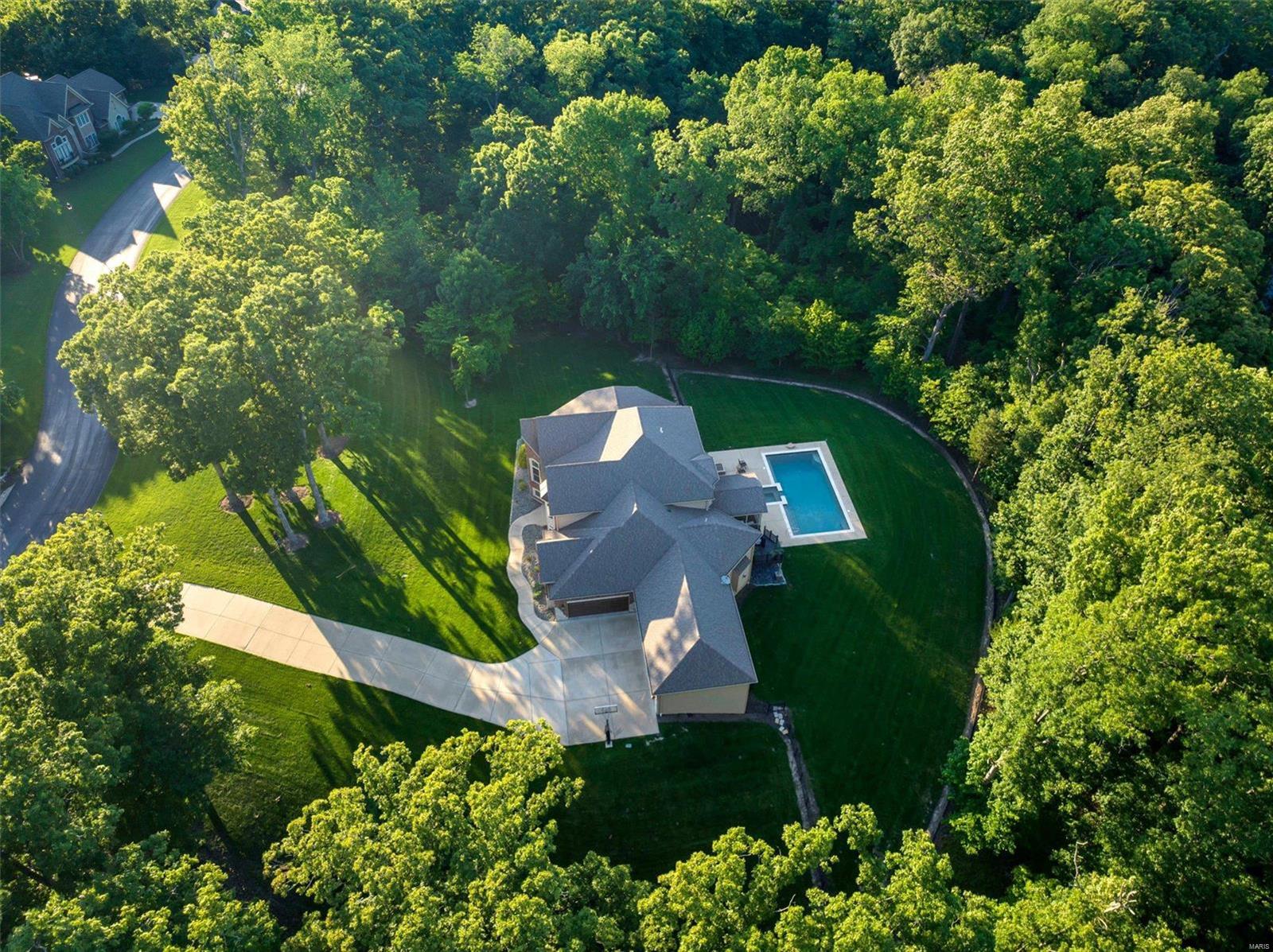 Photo 26 of 96 of 40 Grand Meridien Forest Drive house