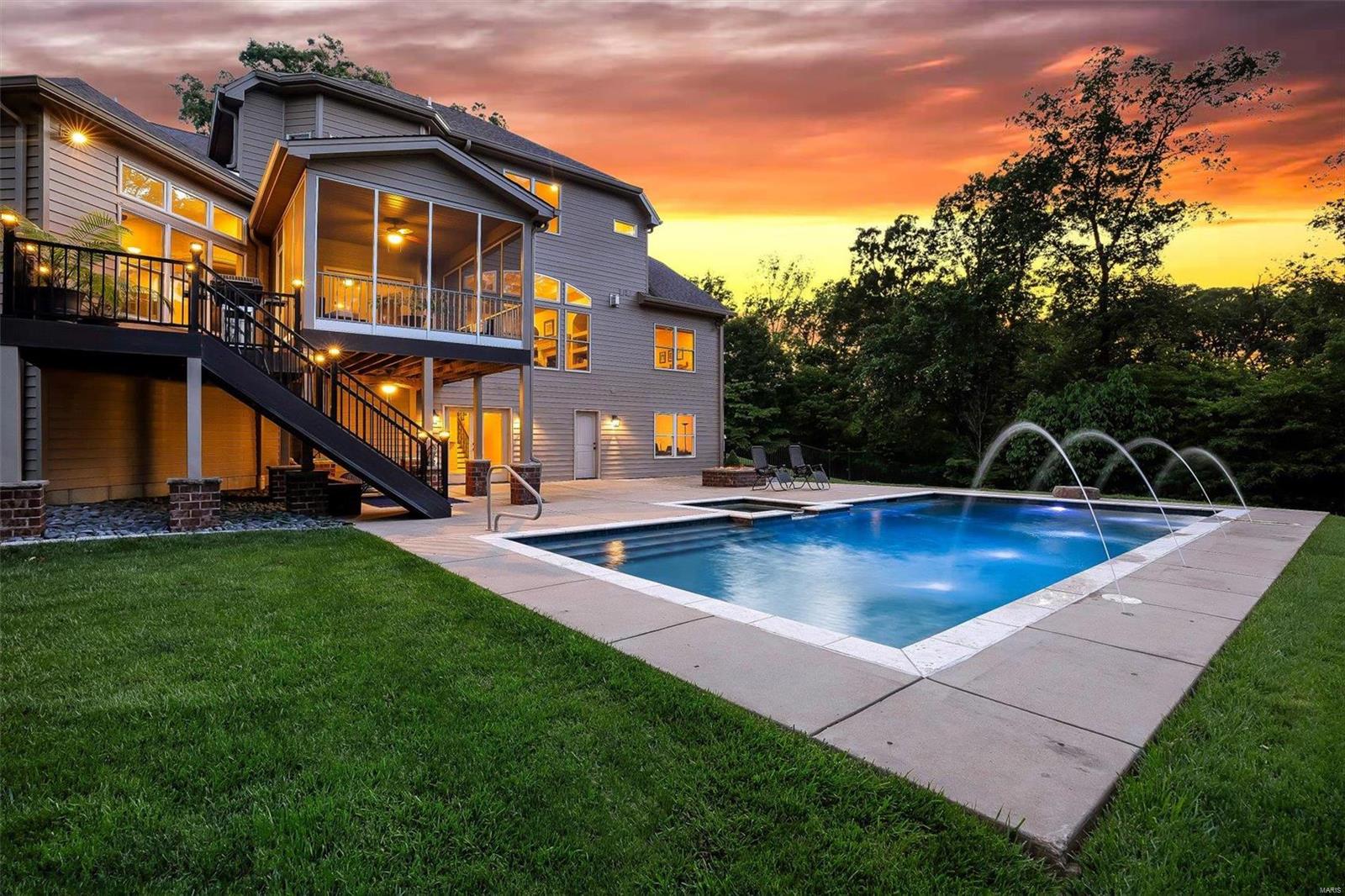 Photo 11 of 96 of 40 Grand Meridien Forest Drive house