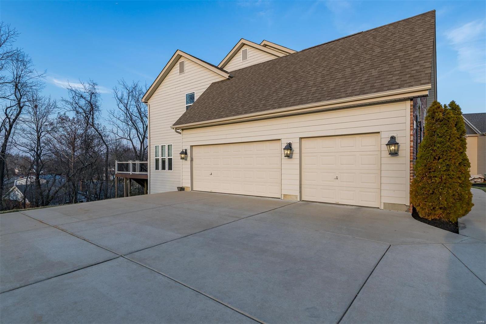 Belle Maison - Residential