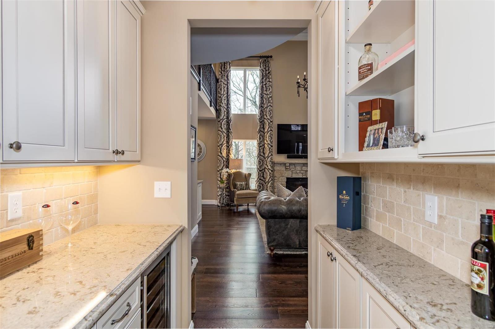 Belle Maison - Residential