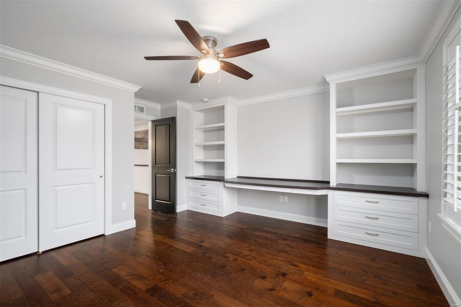 Woods Of Ladue The - Residential