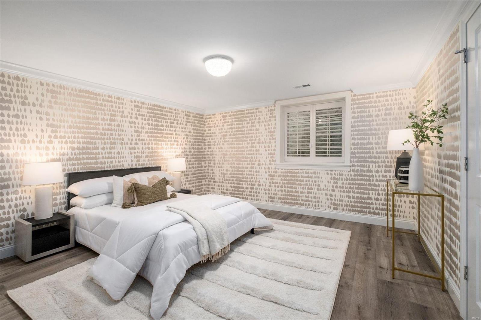 Woods Of Ladue The - Residential