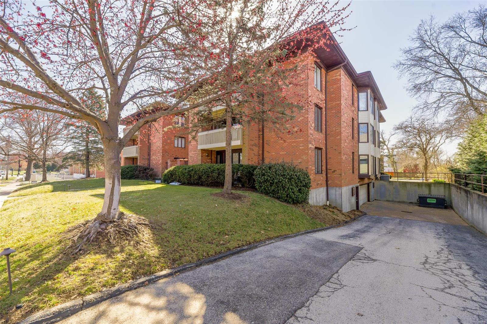 Essex Place Condo - Residential