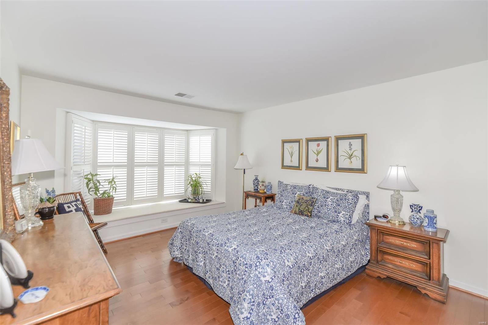 Essex Place Condo - Residential