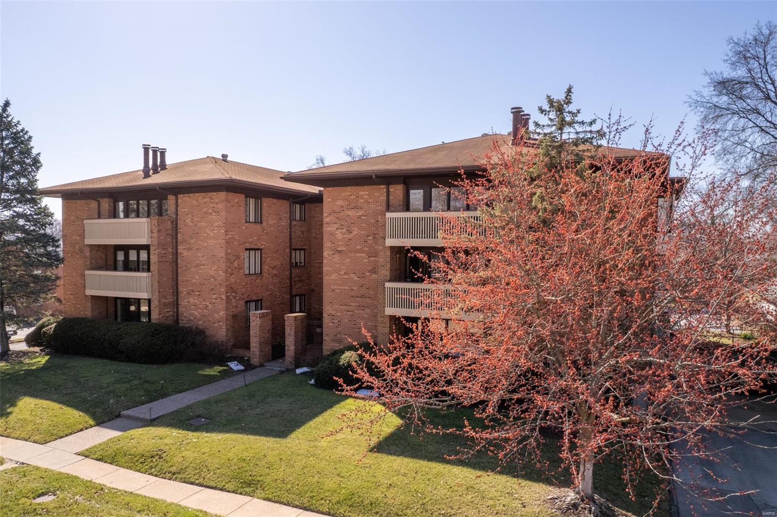 Essex Place Condo - Residential