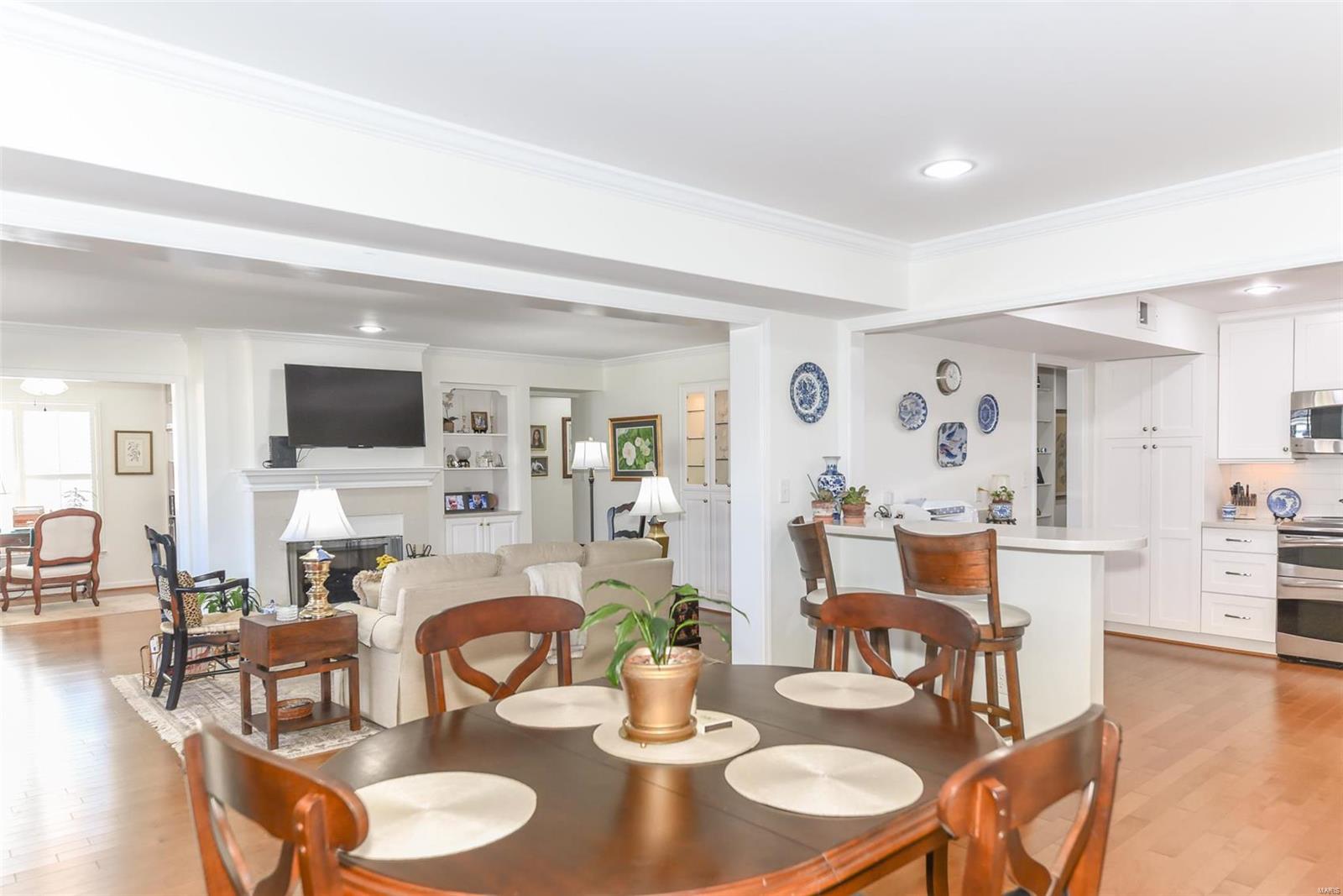 Essex Place Condo - Residential