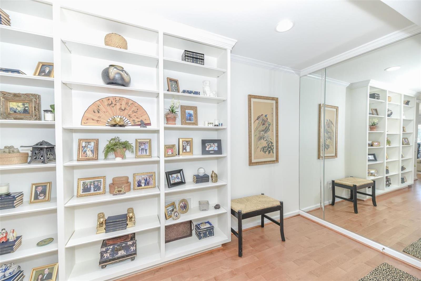 Essex Place Condo - Residential