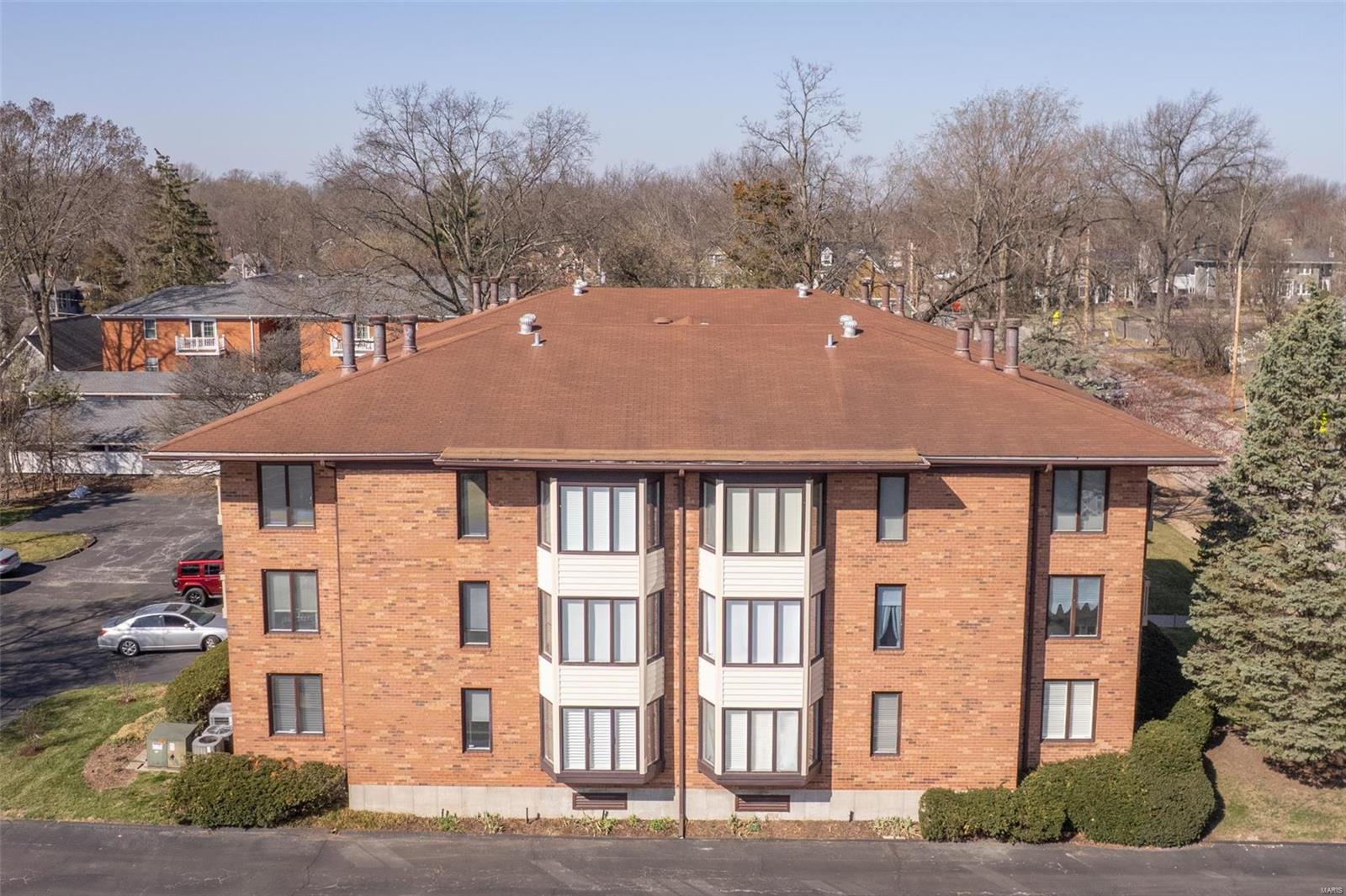 Essex Place Condo - Residential