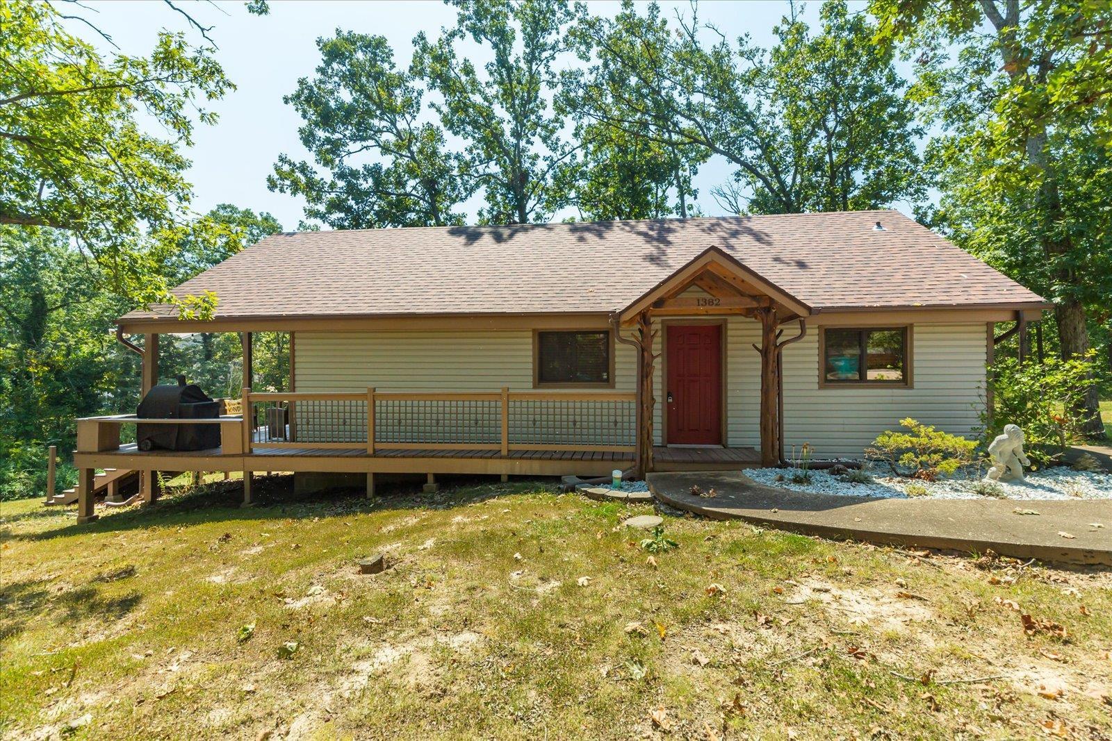 Photo 2 of 63 of 1382 Osage Road house