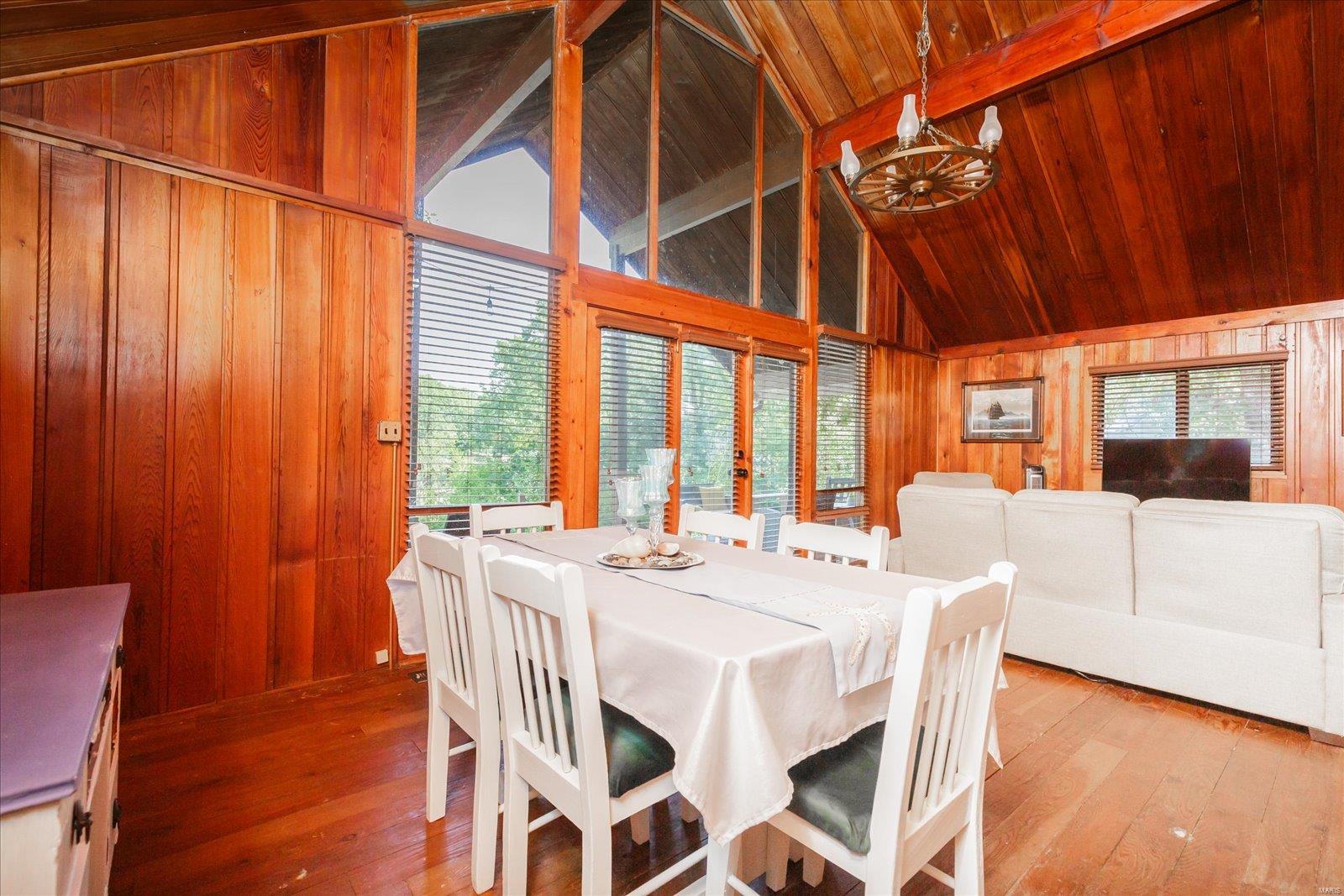 Photo 10 of 63 of 1382 Osage Road house