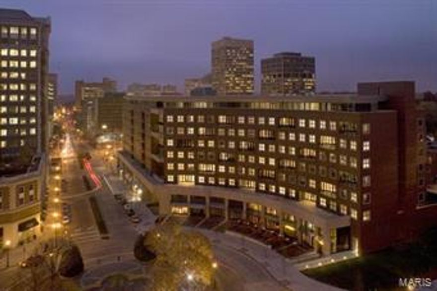 Bright, south-facing 2,400SF split BR plan w/2 en suite BRs/2.5BA. Neutral palette, great bldg location. On the architectural curve with a huge terrace that provides more than 1,500SF outdoor space w/fantastic urban views. Outfitted w/gas line for outdoor grill, water spigot, outdoor speakers. Step out onto terrace from living areas & 2nd BR. Wonderful for entertaining, every room has a terrace view. Warm Brazilian cherry hardwood floors. Open LR/DR w/TV & gas FP. New carpet in BRs. Well-planned chef’s delight kitchen w/Wolf, Sub-Zero appliances, Asko dishwasher, double ovens, beautiful granite counters, custom cabinets w/lots of storage and breakfast bar. Cozy den. Master suite w/deluxe spa bath, 2 custom closets, jetted tub, huge shower, WC, heated floors. Office niche. 3 TVs, Savant Surround Sound. Bldg amenities: 24-hr doorman, valet, on-site mgr, concierge, club/media rm w/kitchen, fitness ctr, garden w/dog park, secure/heated garage w/2 spaces, storage locker, bicycle storage. Location: Interior Unit