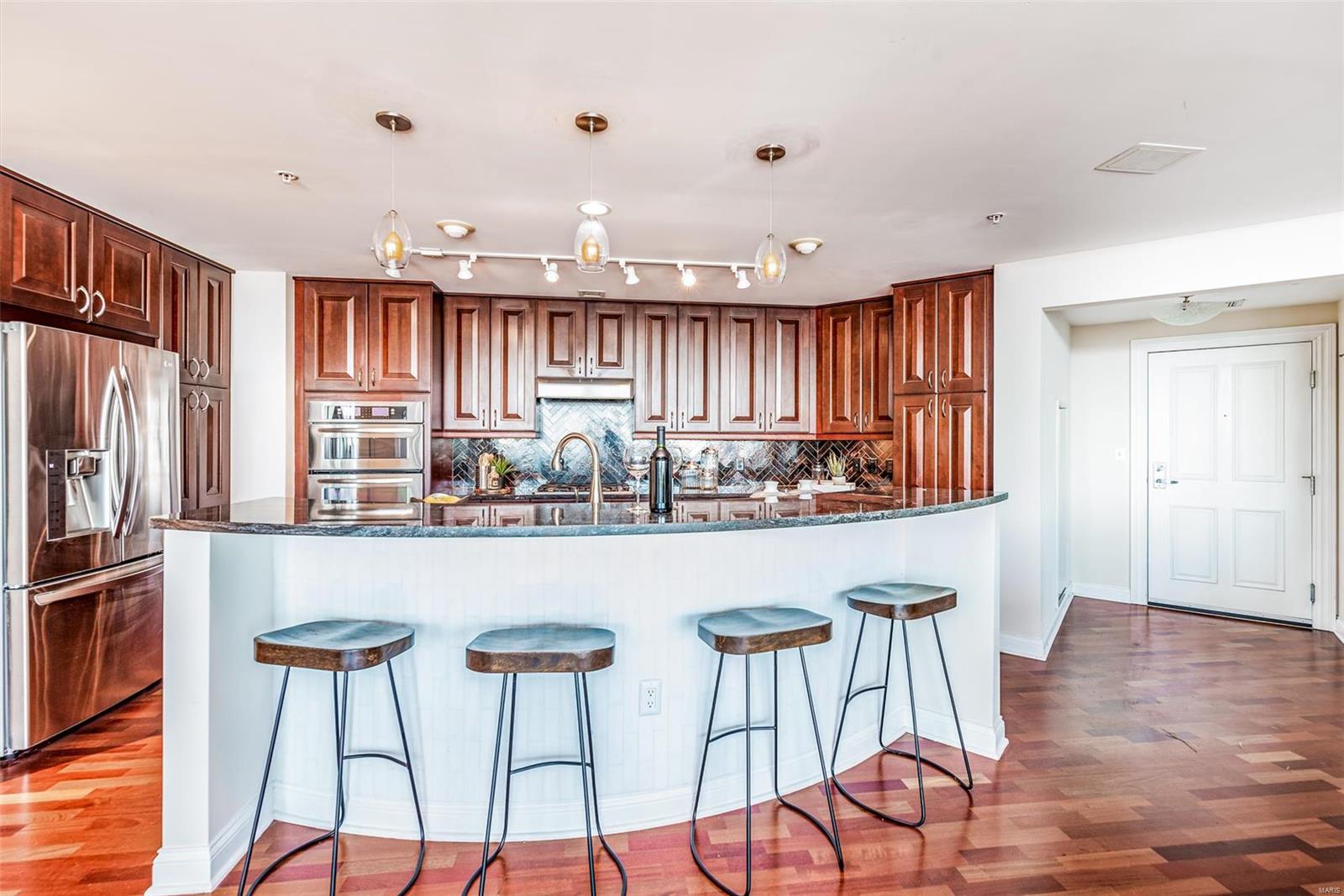 Park East Tower - Residential