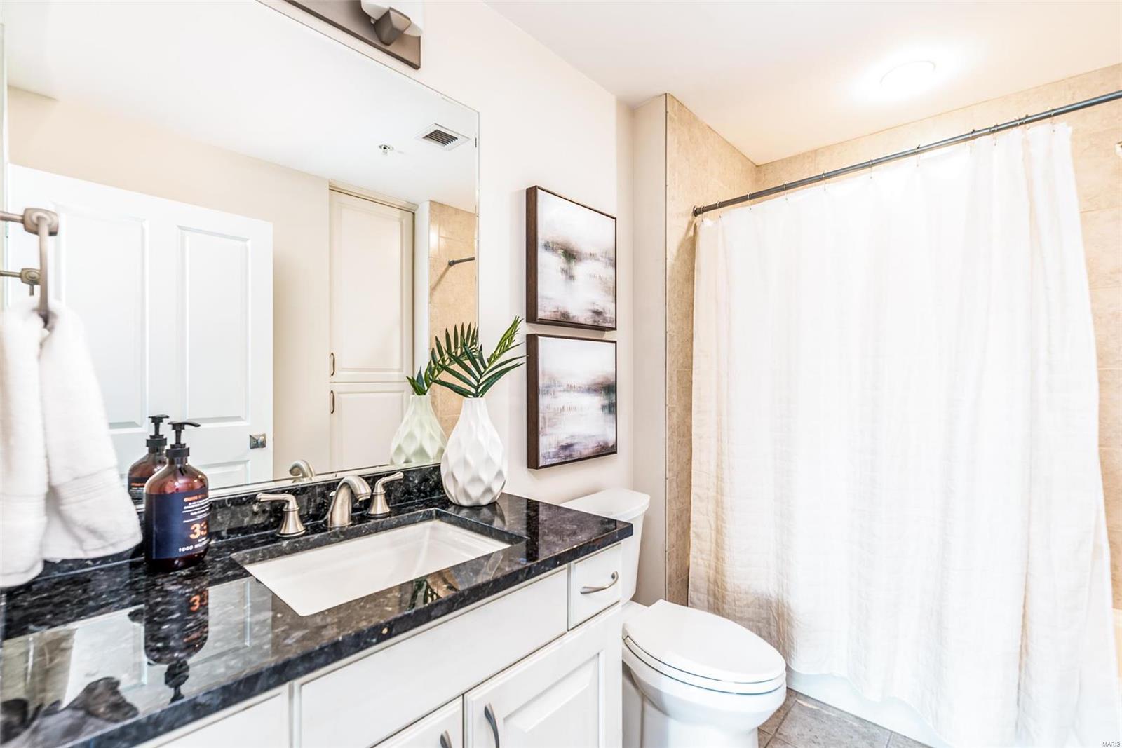 Park East Tower - Residential