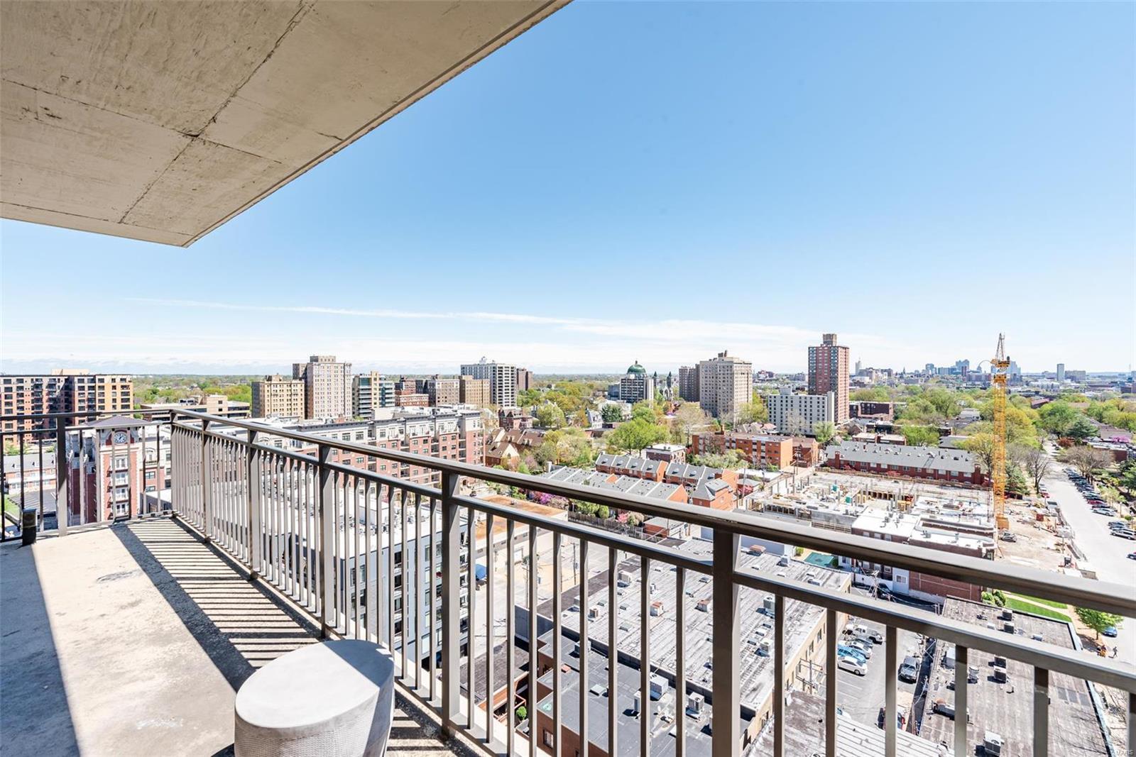 Park East Tower - Residential