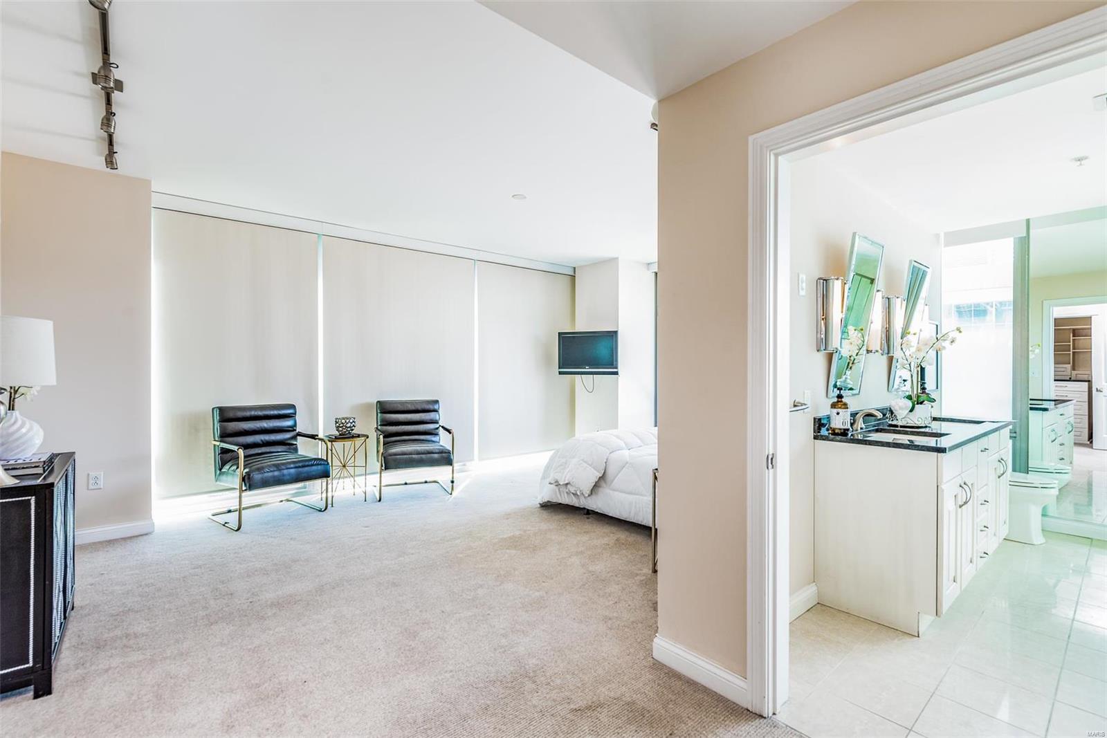 Park East Tower - Residential