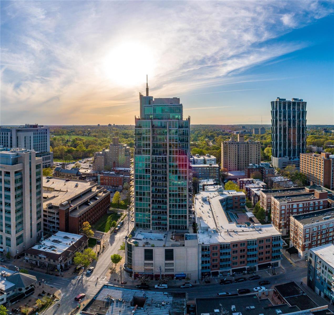 Park East Tower - Residential