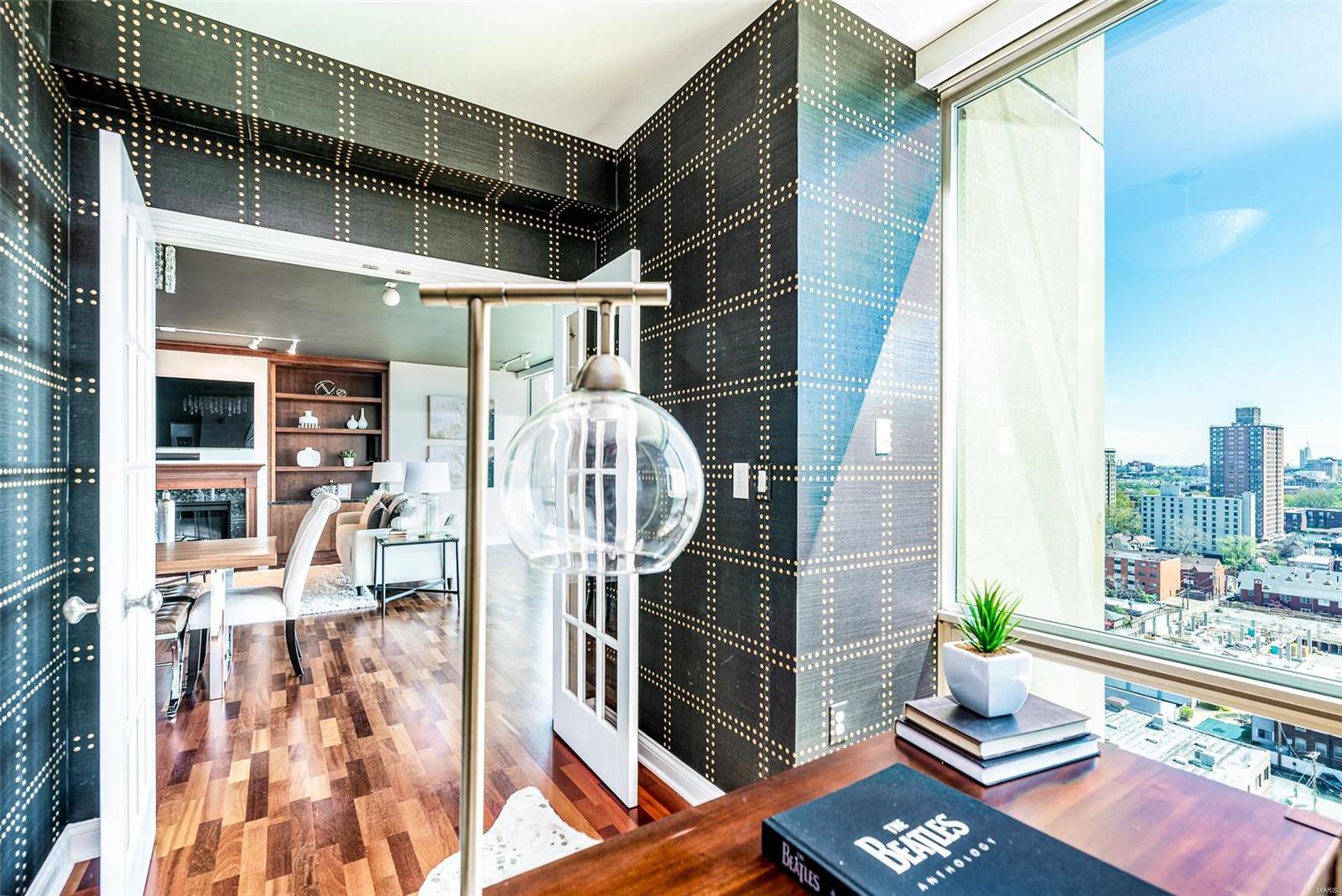 Park East Tower - Residential