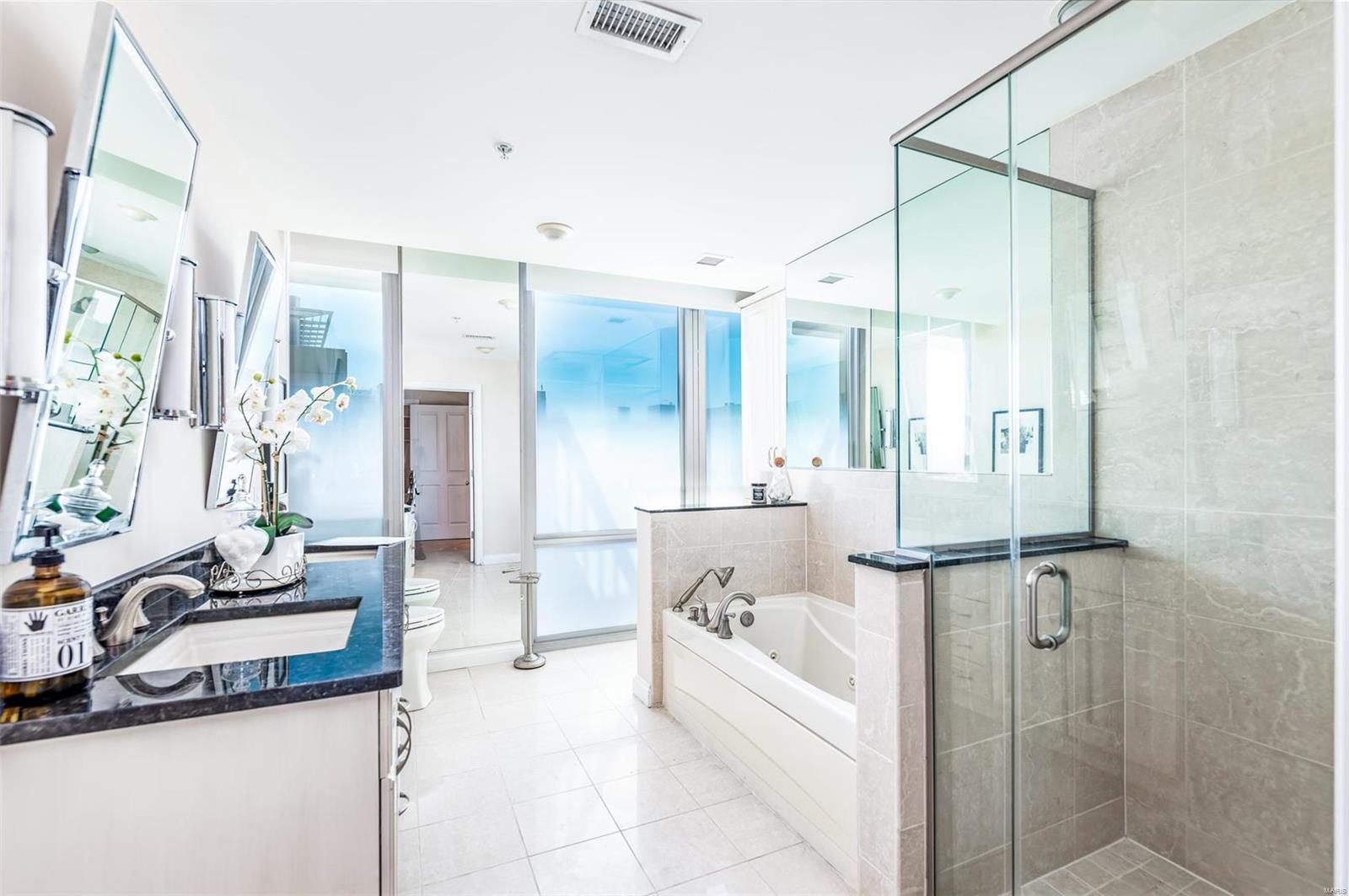 Park East Tower - Residential