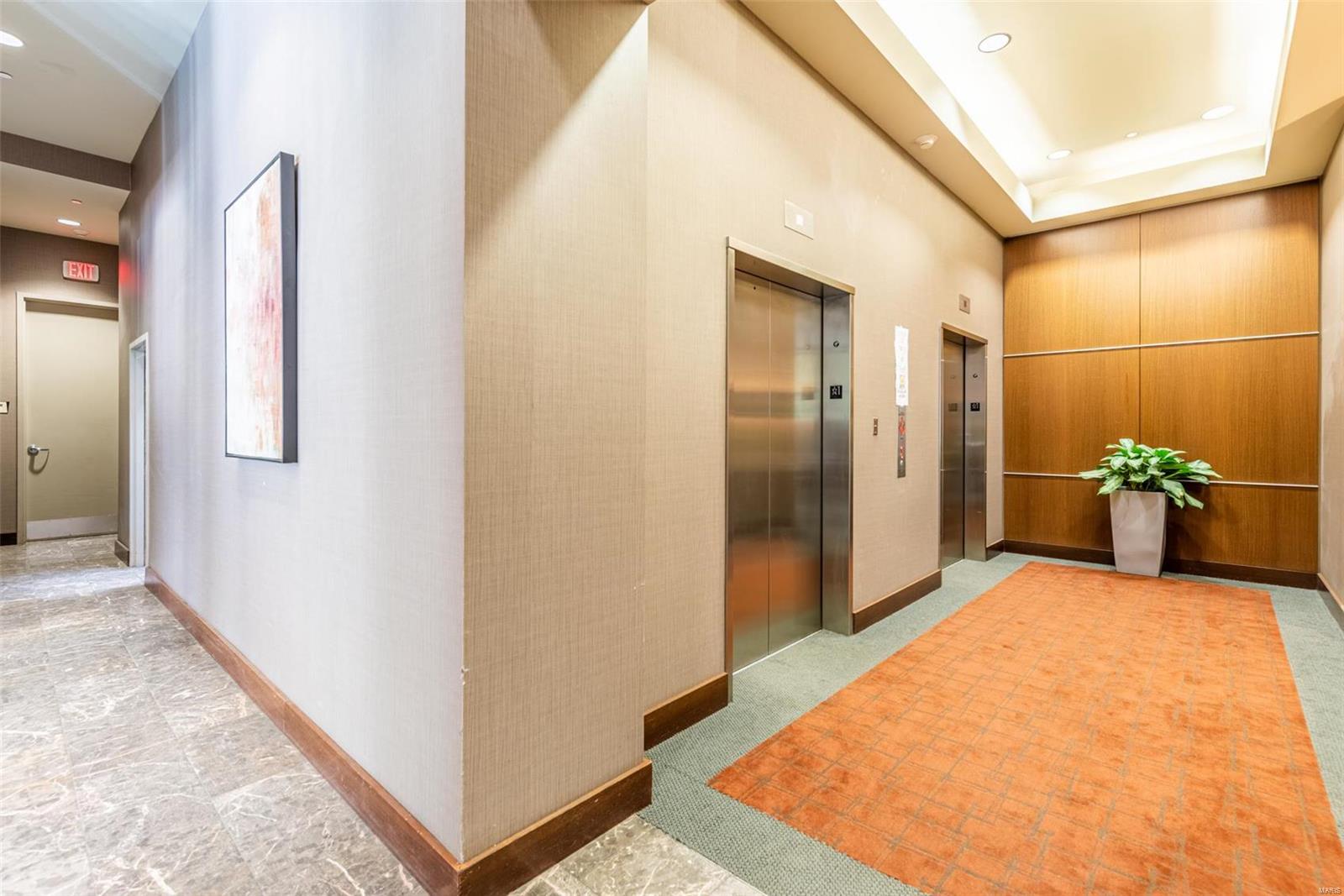 Park East Tower - Residential