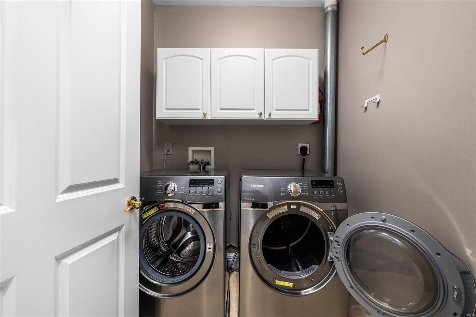 Richmond Place Condo - Residential