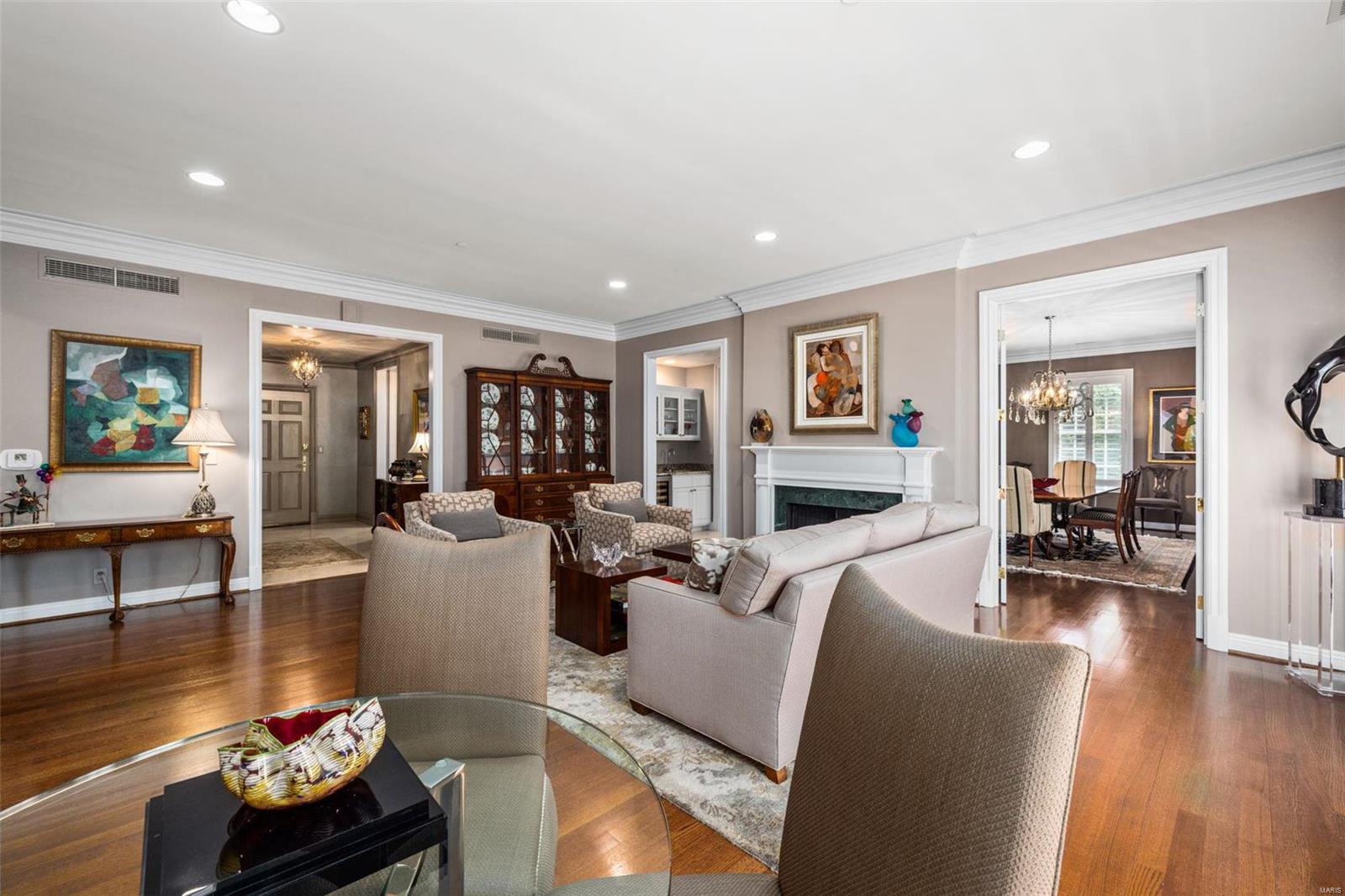 Richmond Place Condo - Residential