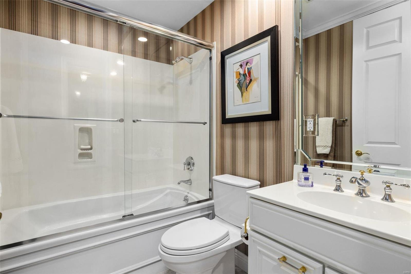 Richmond Place Condo - Residential