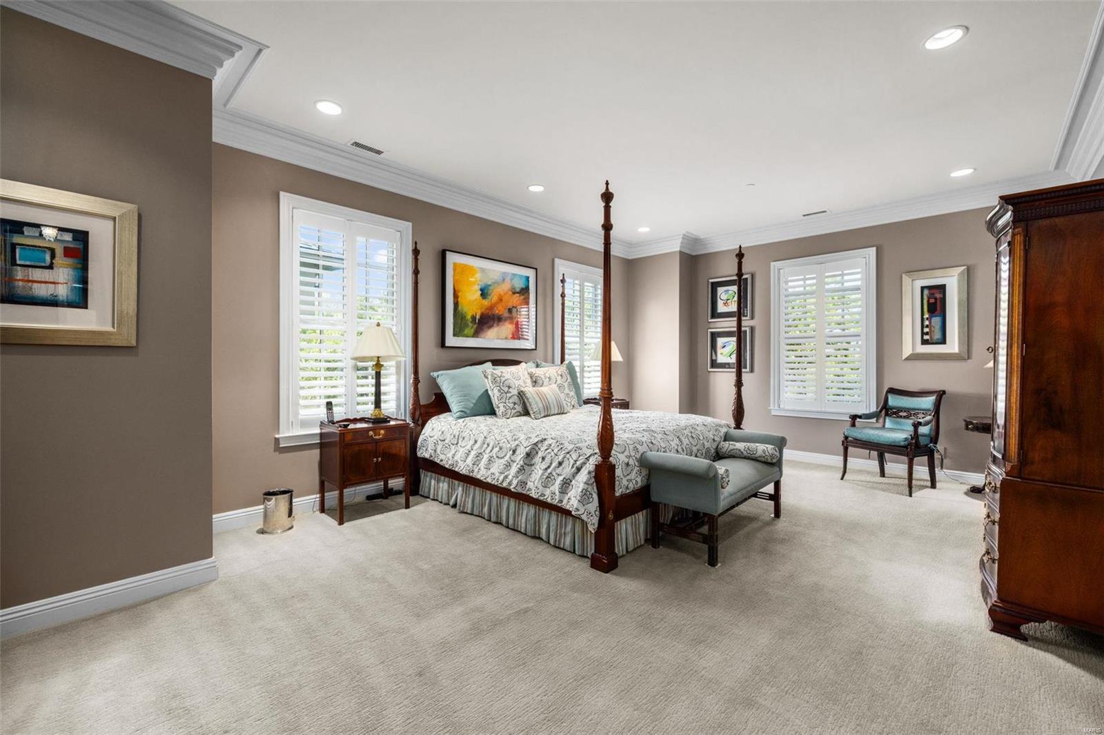 Richmond Place Condo - Residential