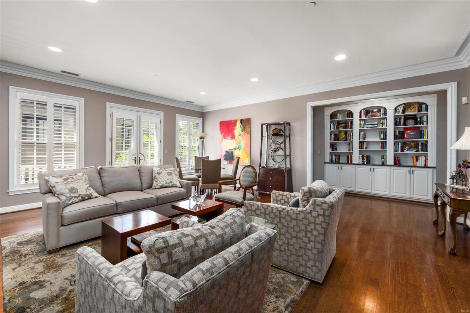 Richmond Place Condo - Residential