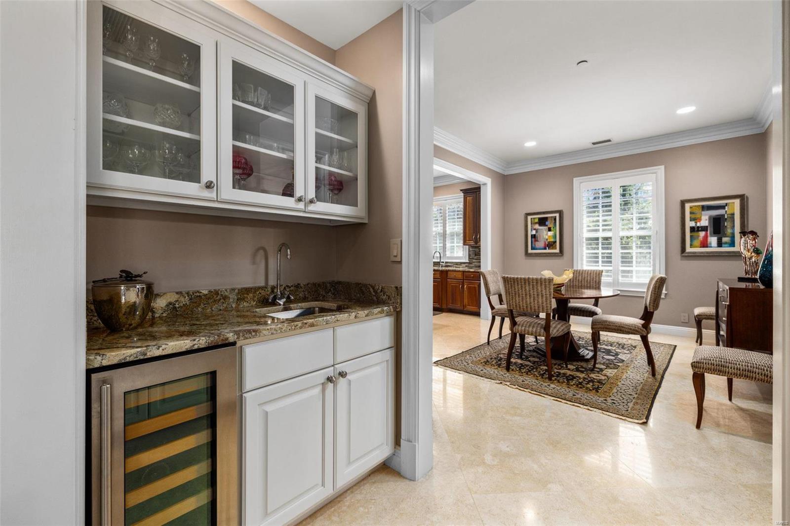 Richmond Place Condo - Residential