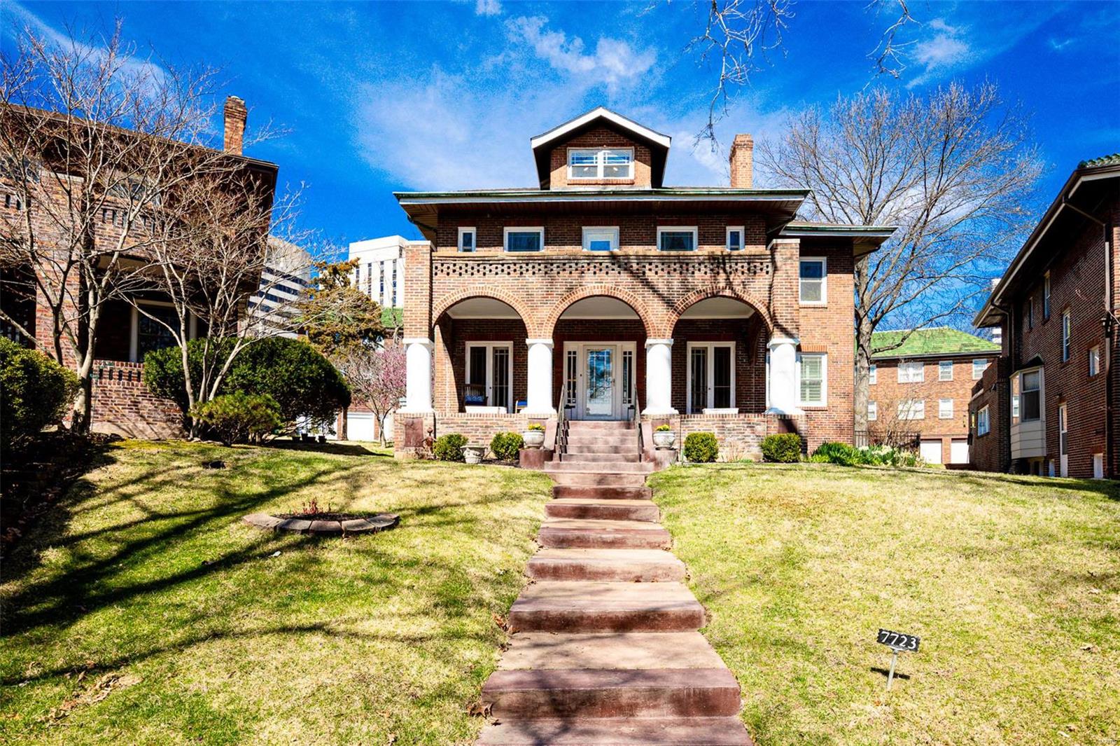 Country Club Court - Residential