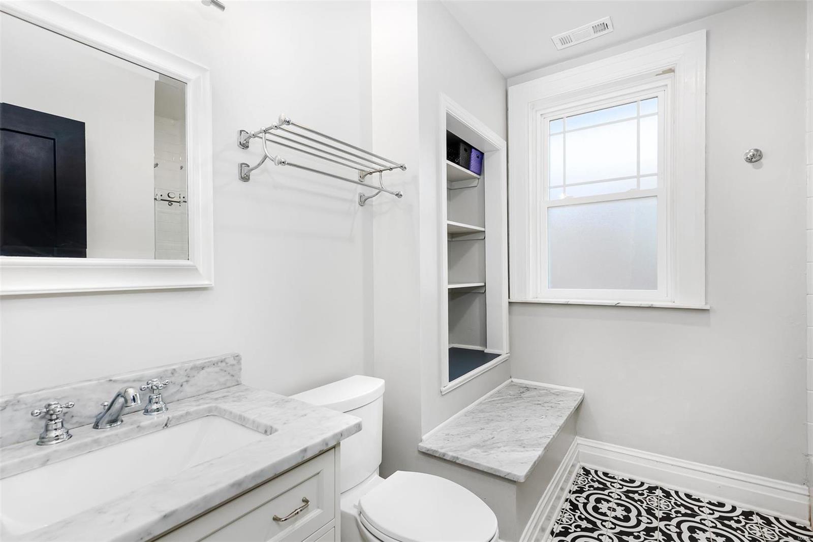 Country Club Court - Residential