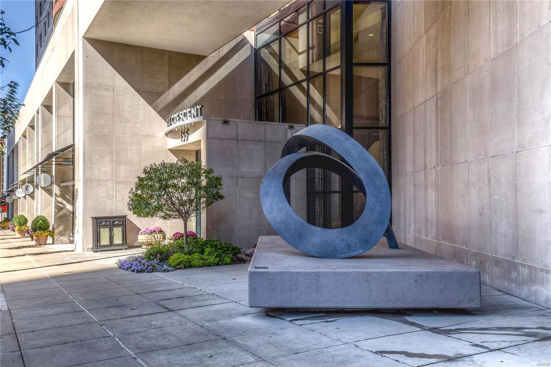 Crescent Condo - Residential