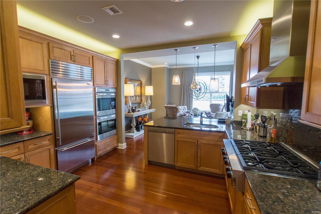 Crescent Condo - Residential