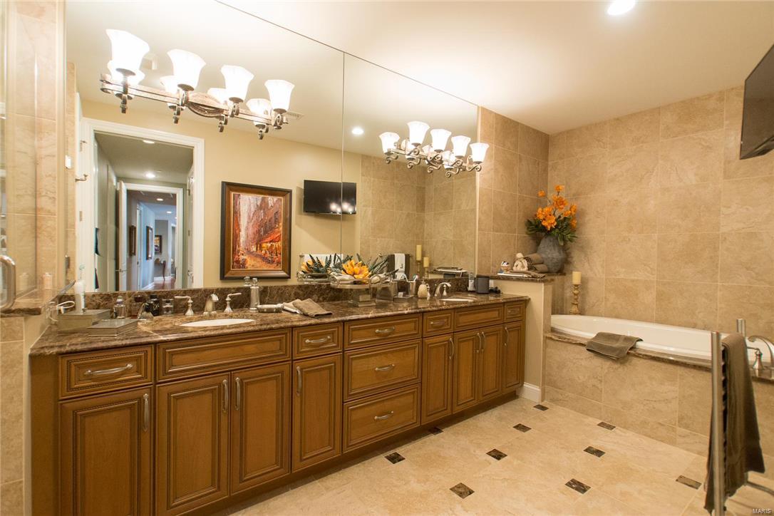 Crescent Condo - Residential