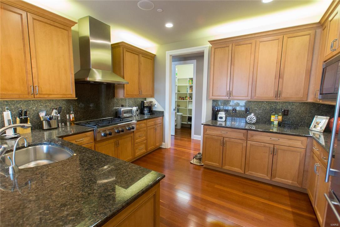 Crescent Condo - Residential