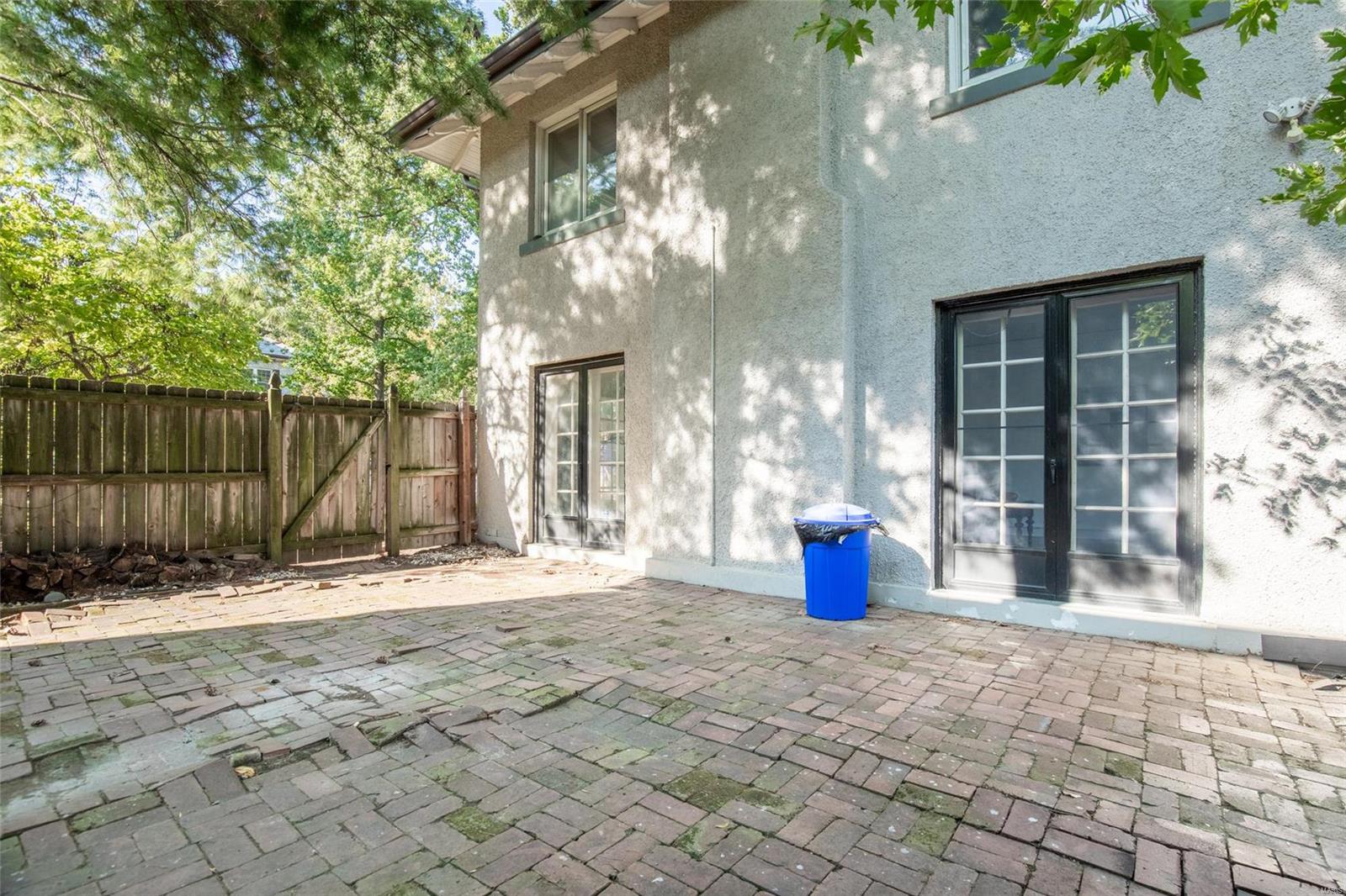 Hillcrest - Residential