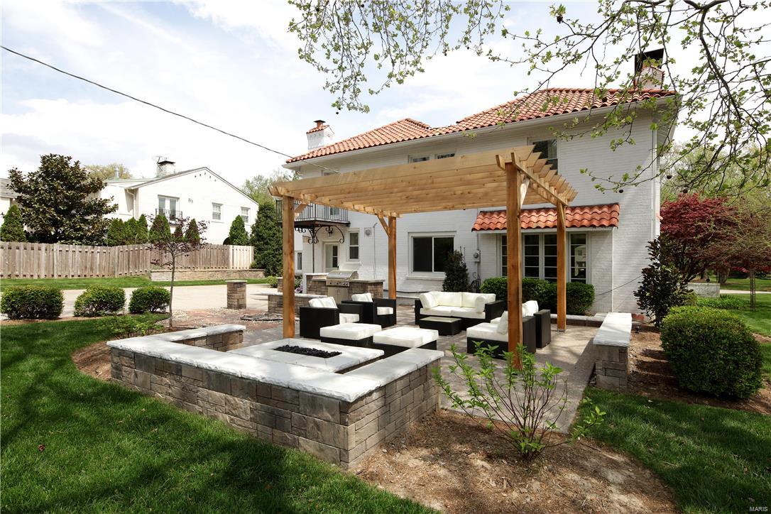 La Hacienda - Residential