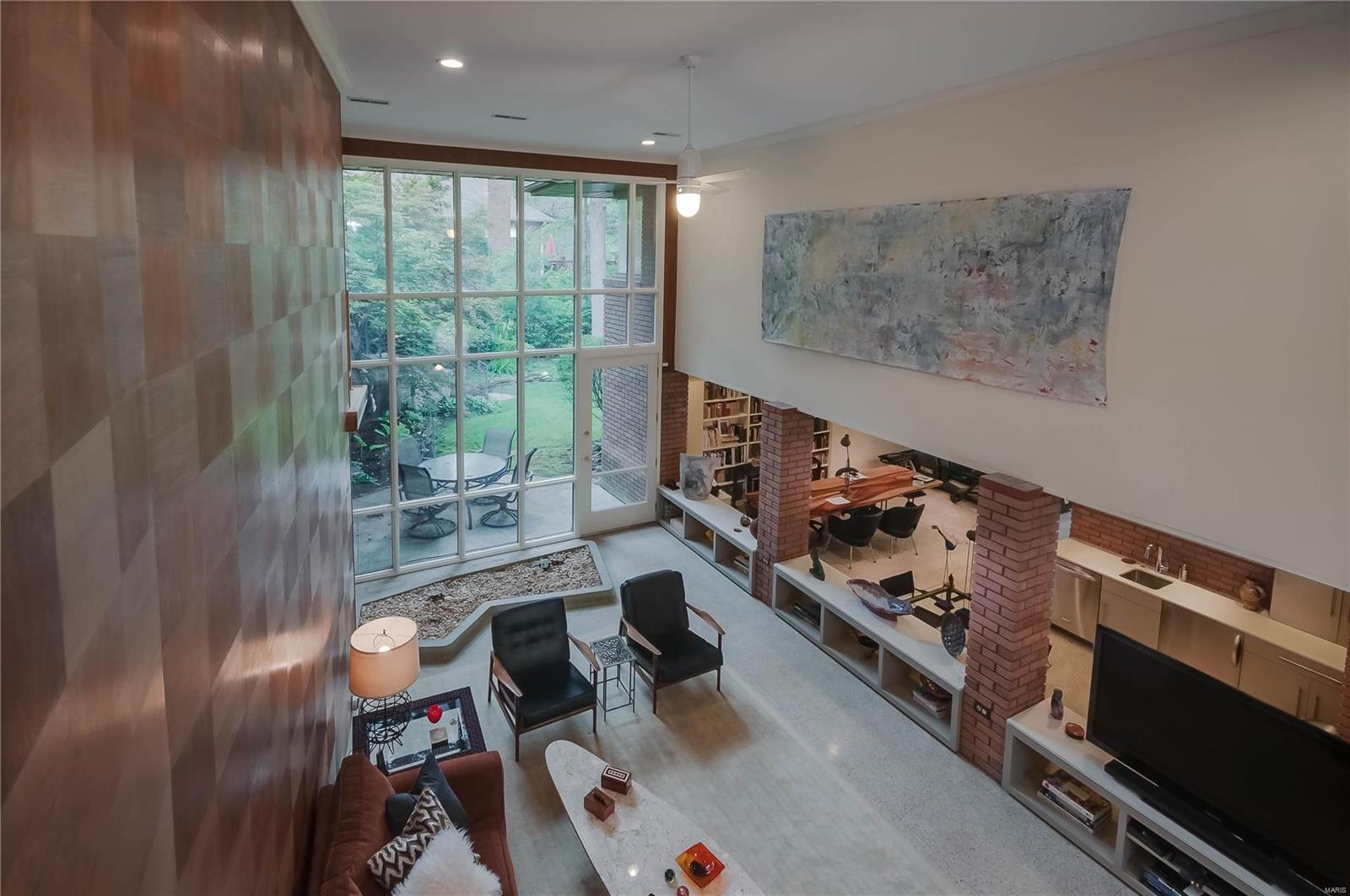 Brazillian Court - Residential