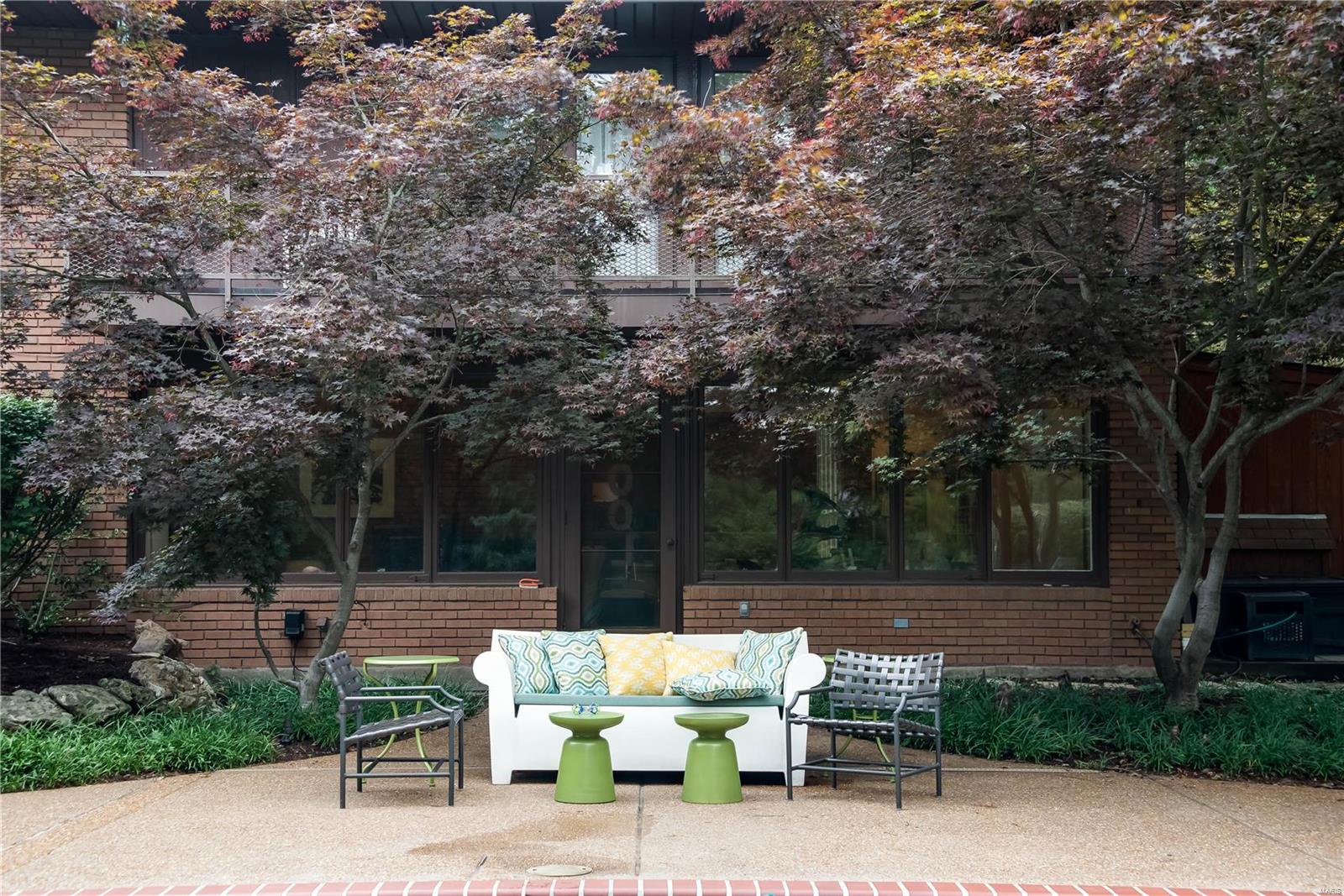 Brazillian Court - Residential